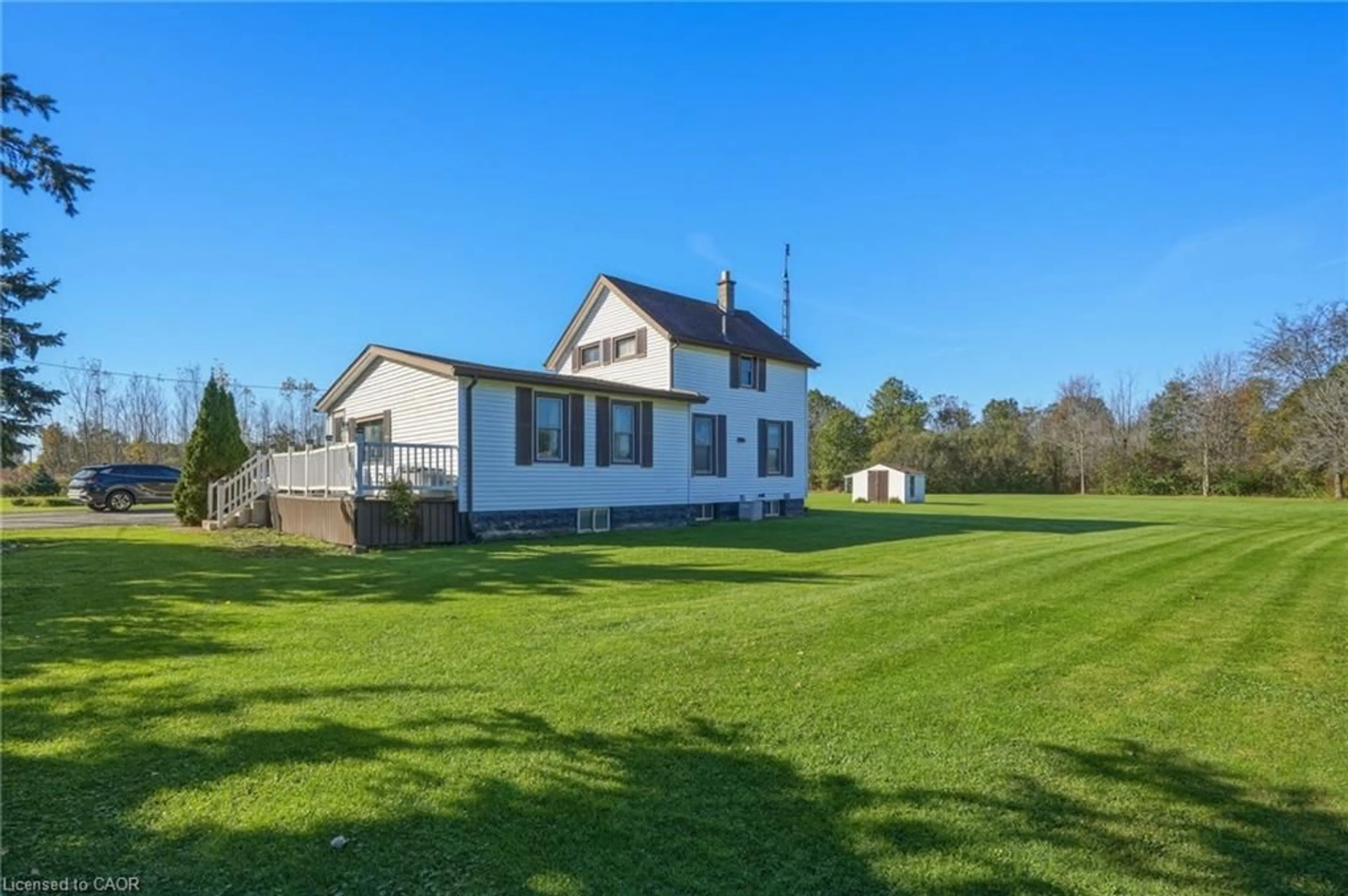 A pic from outside/outdoor area/front of a property/back of a property/a pic from drone, building for 9943 Ort Rd, Niagara Falls Ontario L2E 6S6