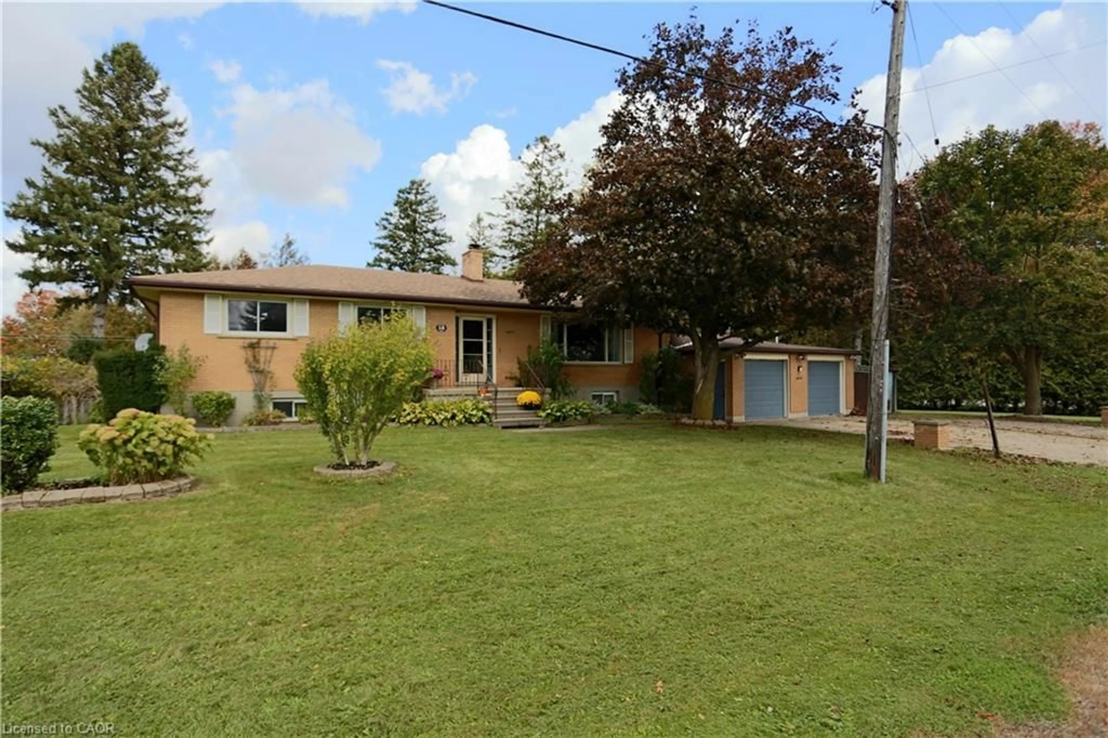 A pic from outside/outdoor area/front of a property/back of a property/a pic from drone, street for 18 Waldau Cres, Waldau Ontario N2G 3W7