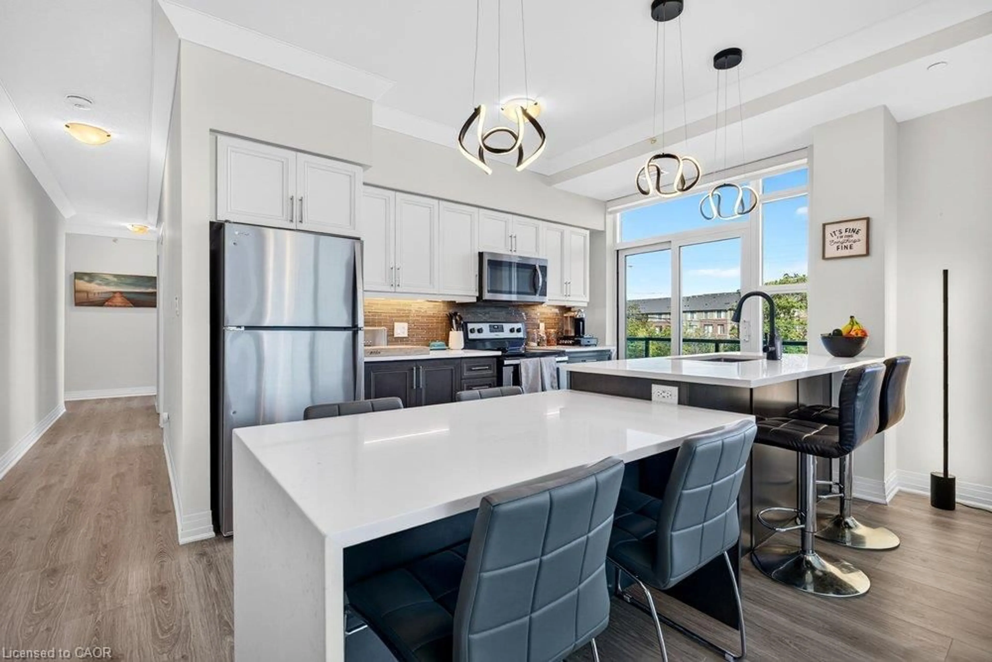 Open concept kitchen, ceramic/tile floor for 10 Concord Pl #209, Grimsby Ontario L3M 0G6