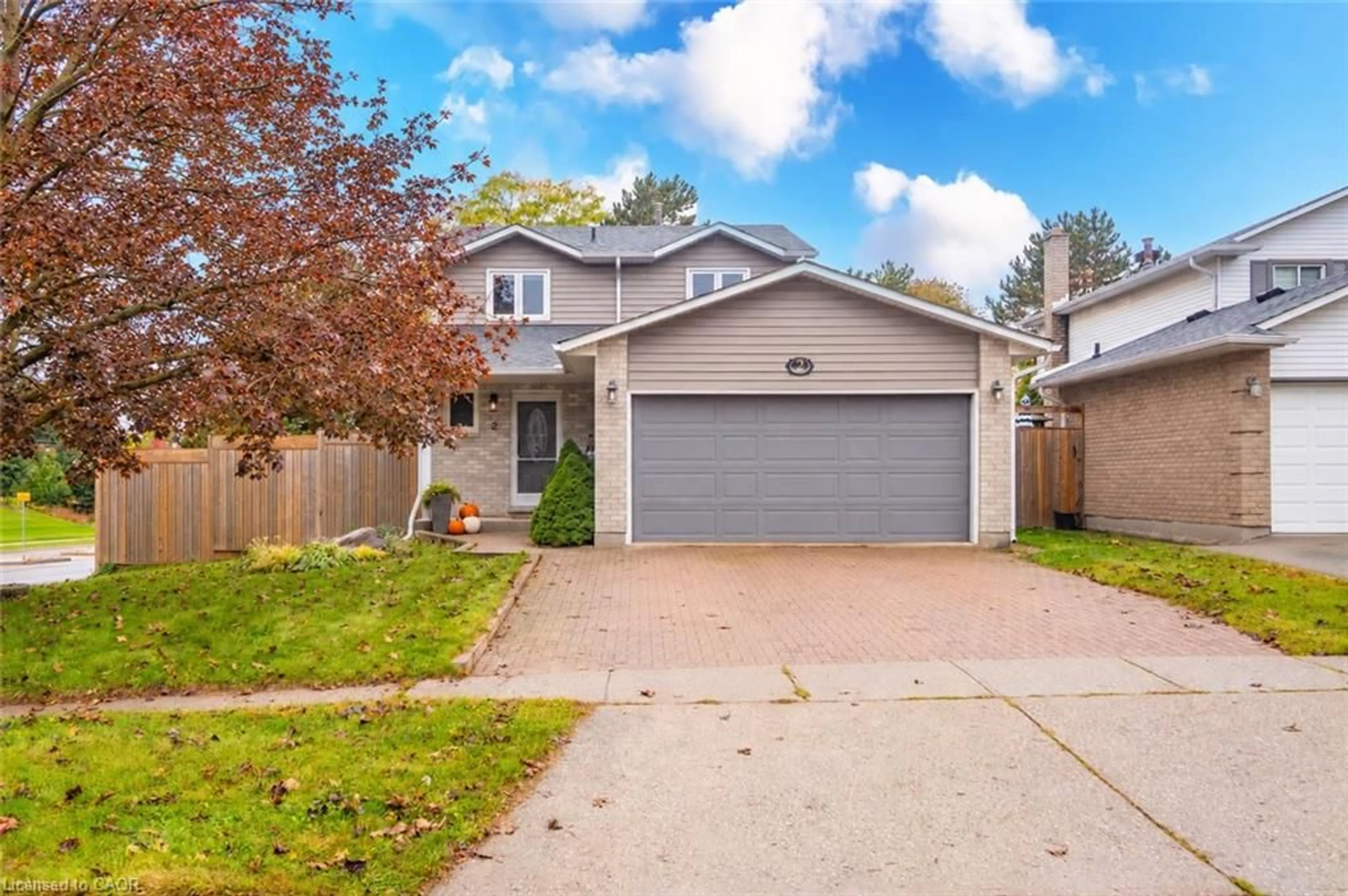 Home with vinyl exterior material, street for 2 Cindy Ave, Cambridge Ontario N3C 3J2