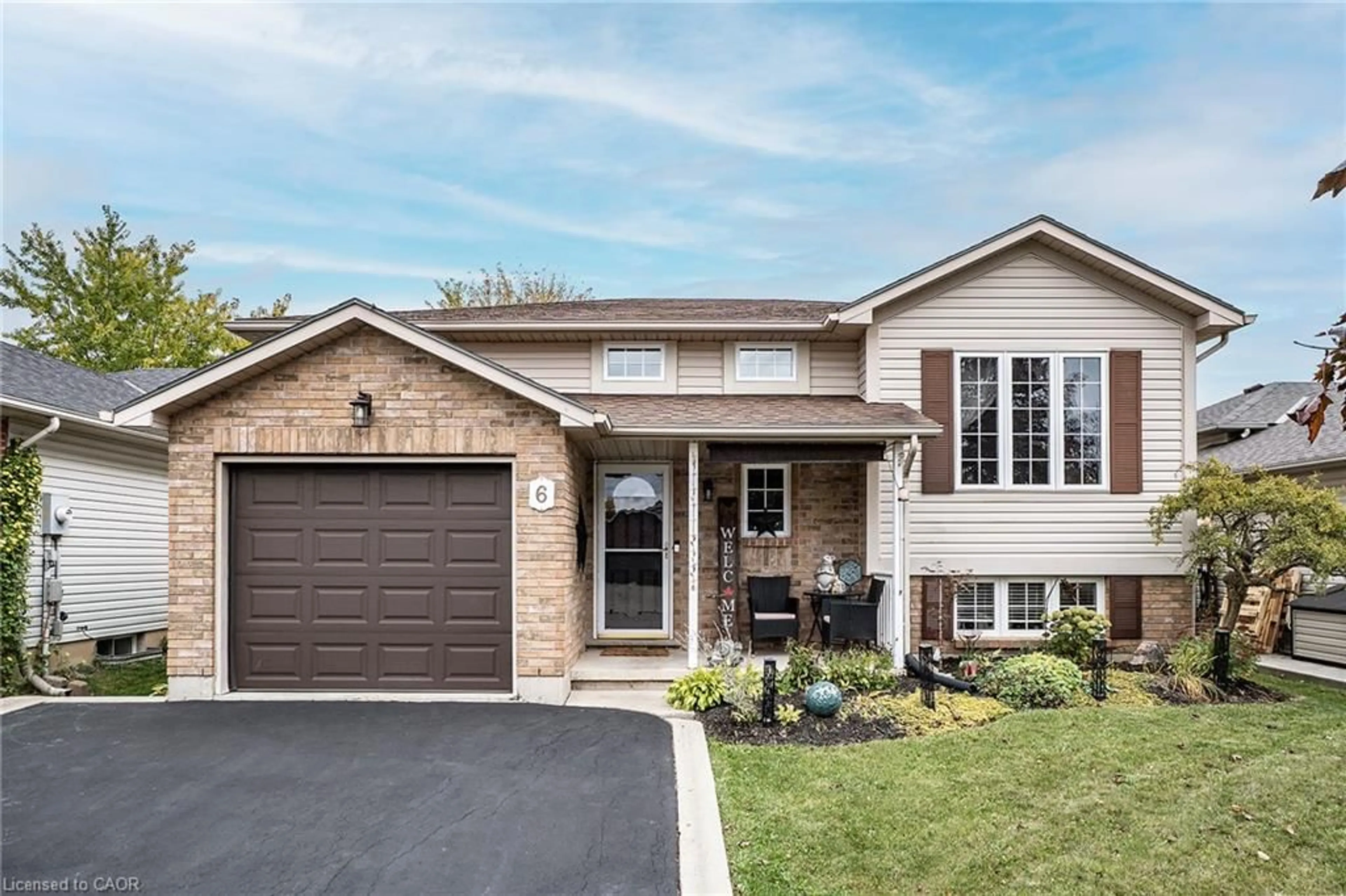 Home with brick exterior material, street for 6 Stuart St, Caledonia Ontario N3W 2L3