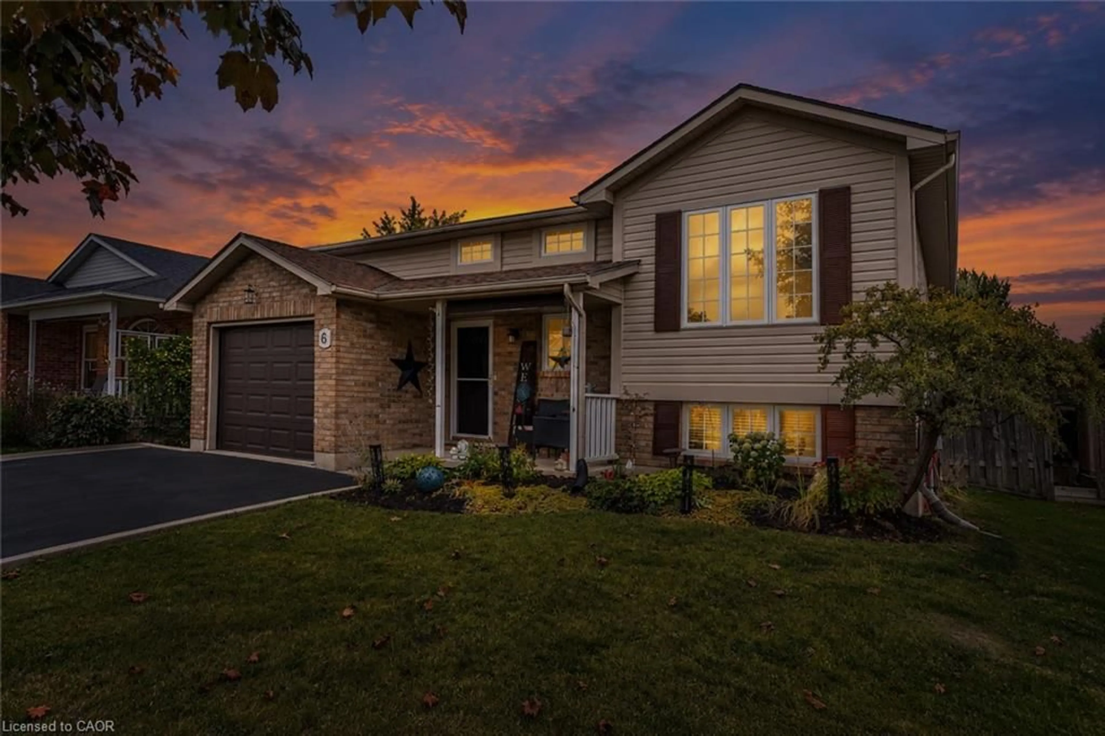 Home with brick exterior material, street for 6 Stuart St, Caledonia Ontario N3W 2L3