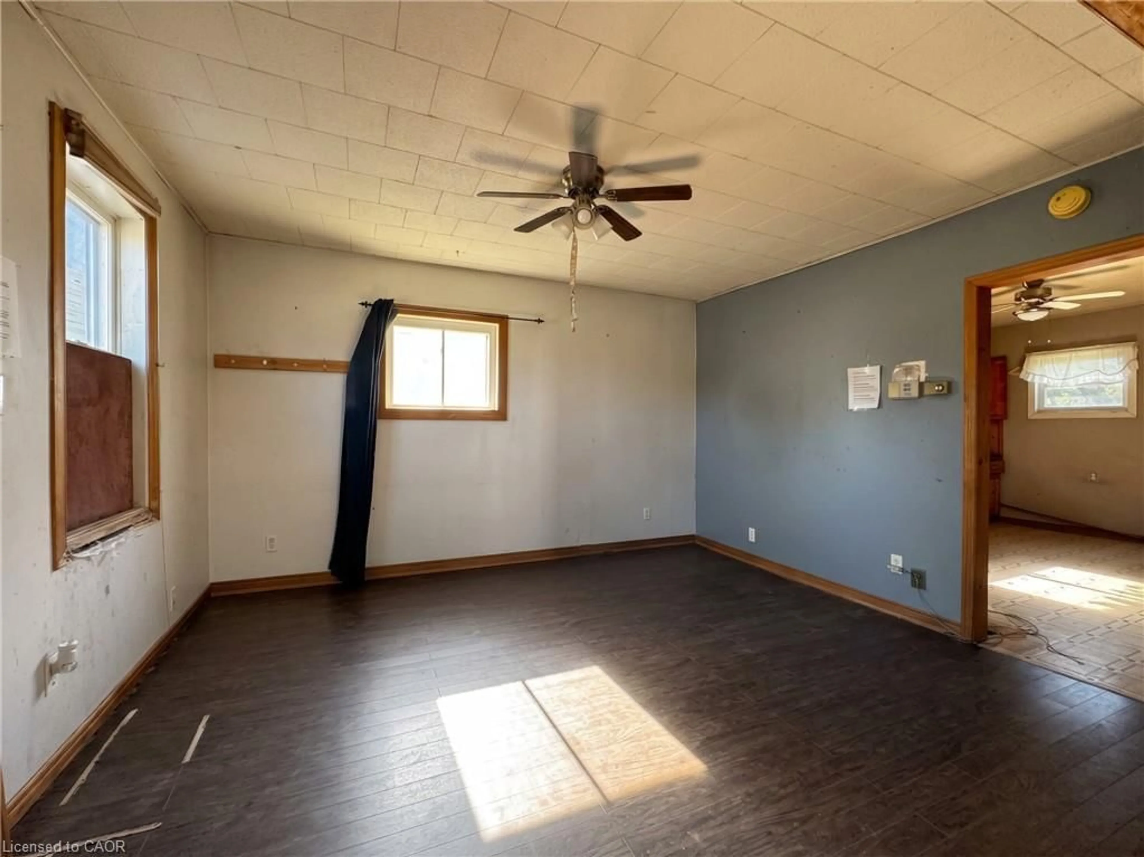 A pic of a room for 233 Talbot St, Courtland Ontario N0J 1E0