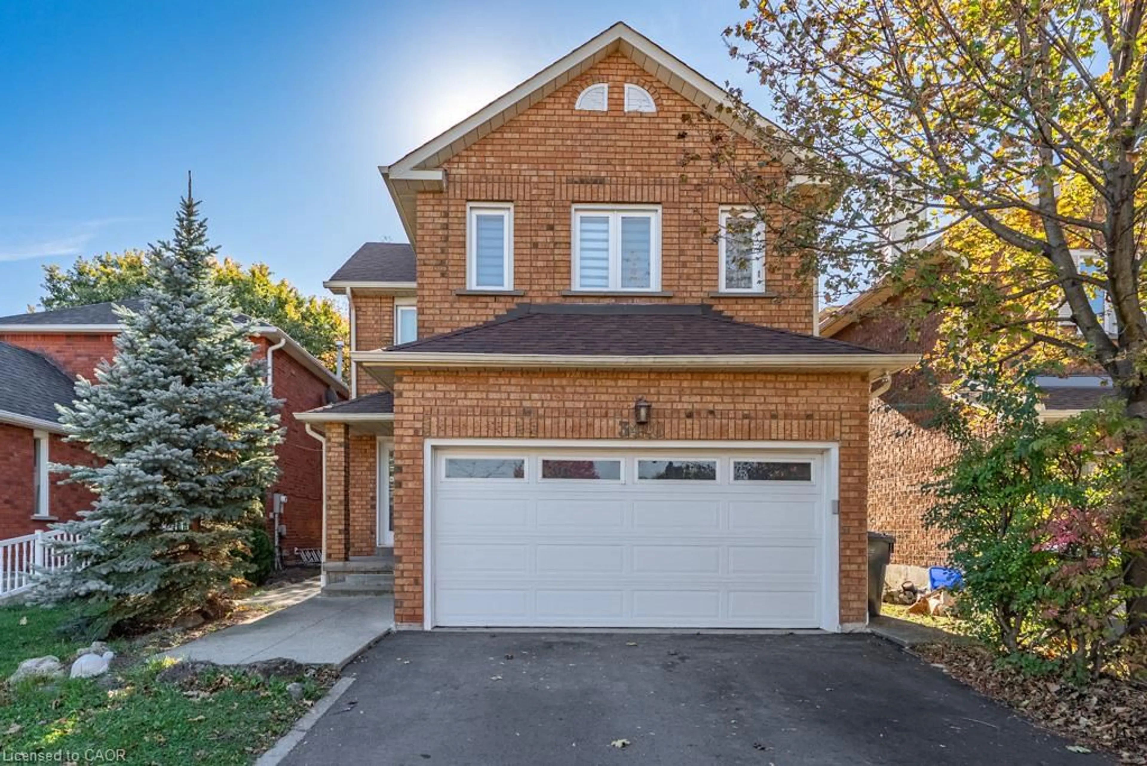 Home with brick exterior material, street for 3446 Bertrand Rd, Mississauga Ontario L5L 4G4