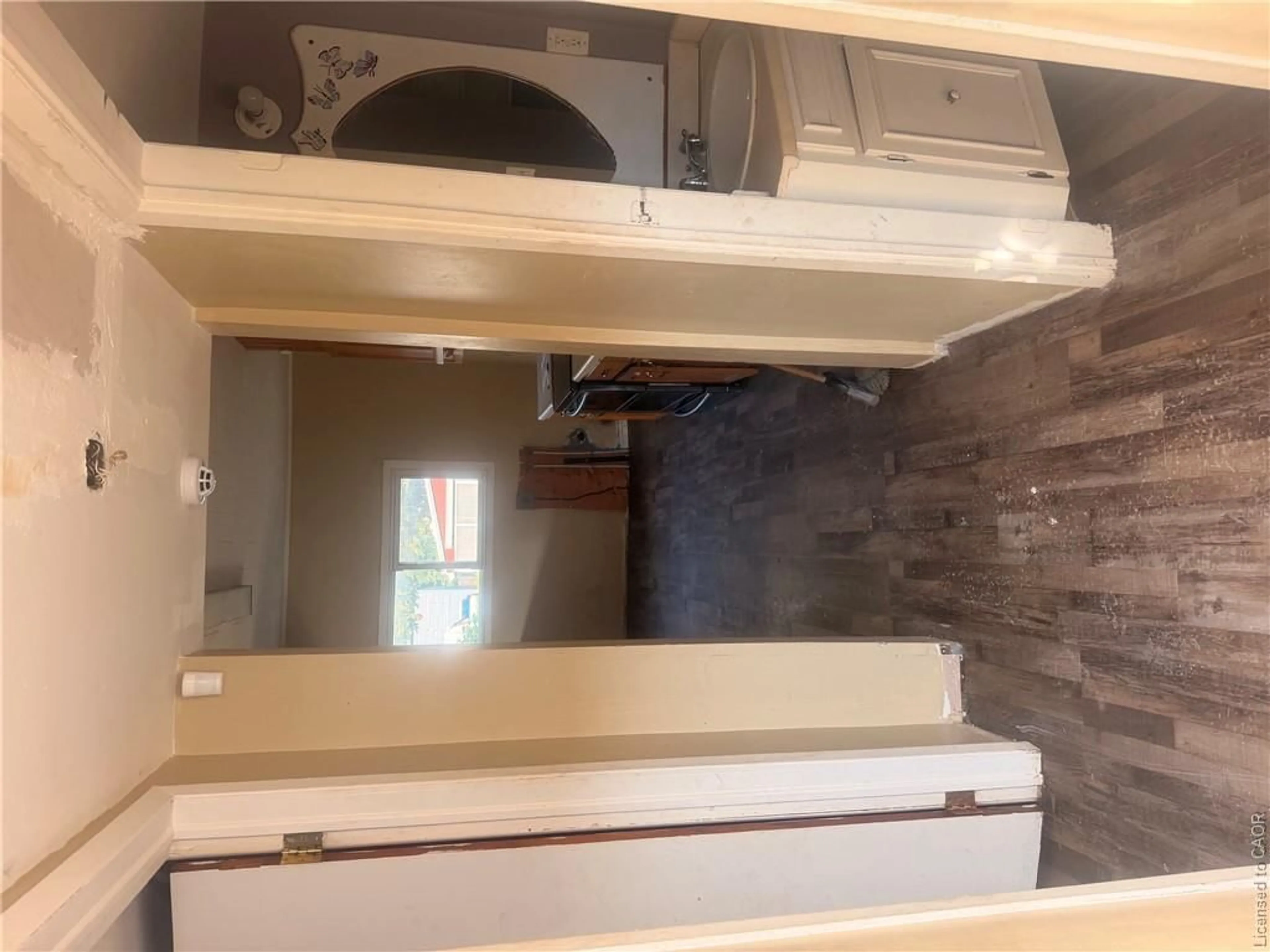 A pic of a room for 48 Sovereen St, Delhi Ontario N4B 1L6