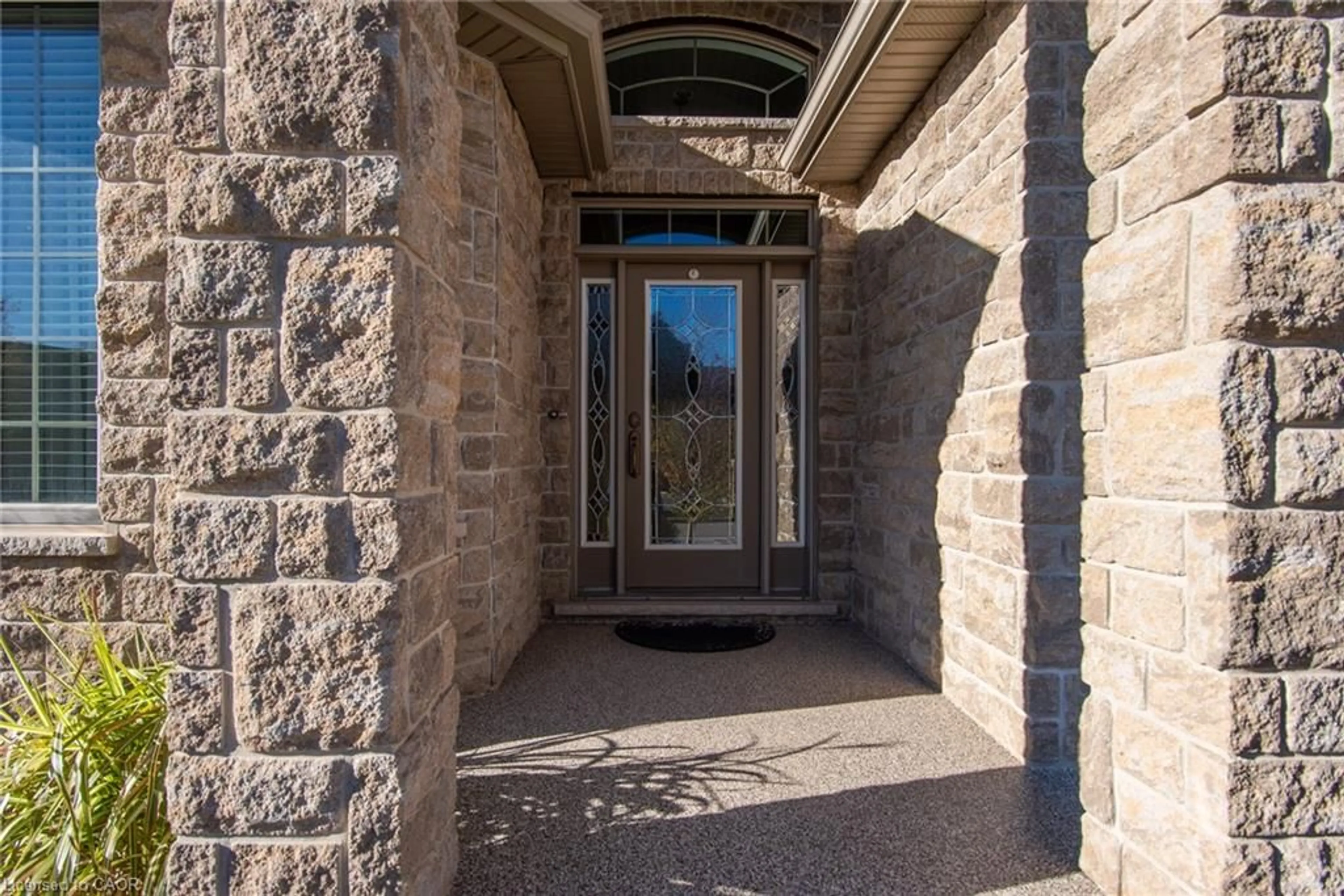 Indoor entryway for 42 La Salle St, Breslau Ontario N0B 1M0