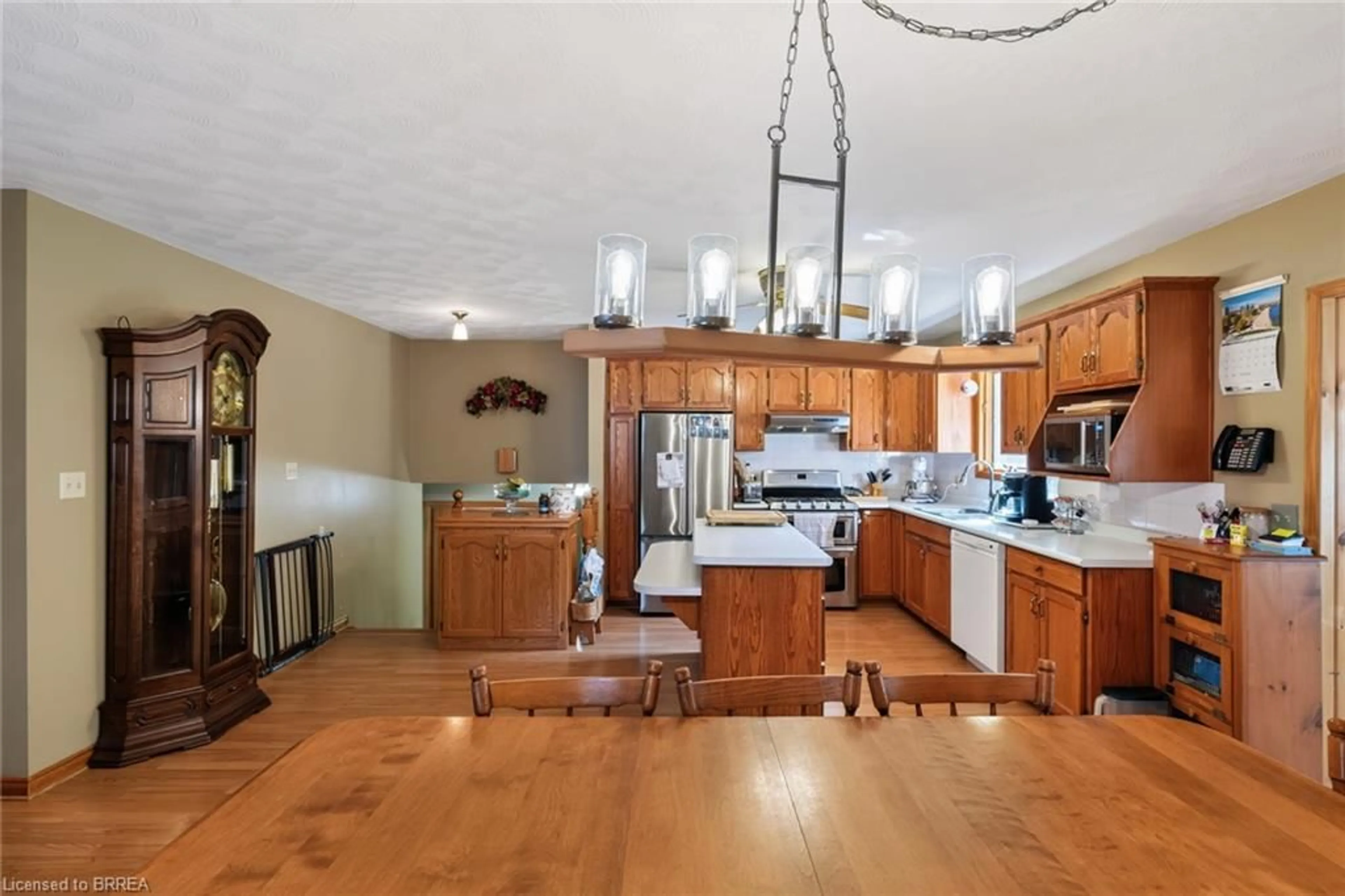 Open concept kitchen, unknown for 914 Windham Road 11, Delhi Ontario N4B 2W5