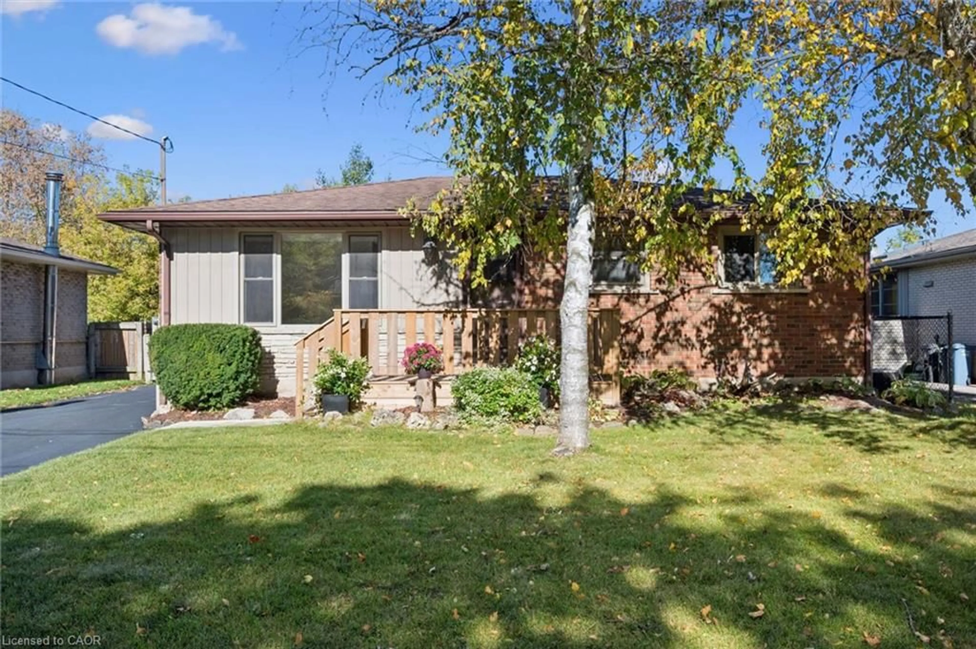 Unknown for 22 Carter Dr, Guelph Ontario N1E 1X7