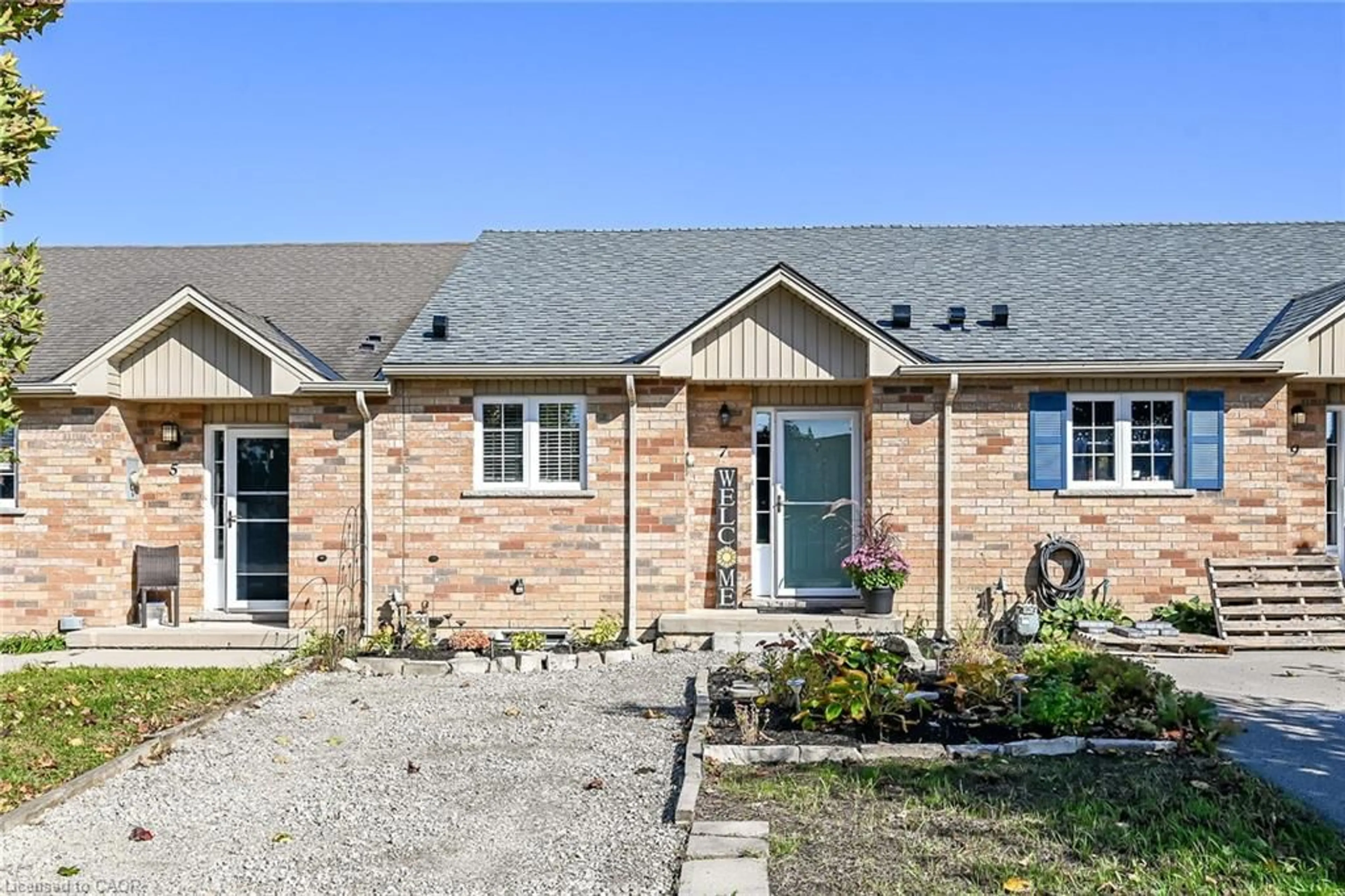 Home with brick exterior material, street for 7 Powell Lane, Cayuga Ontario N0A 1E0