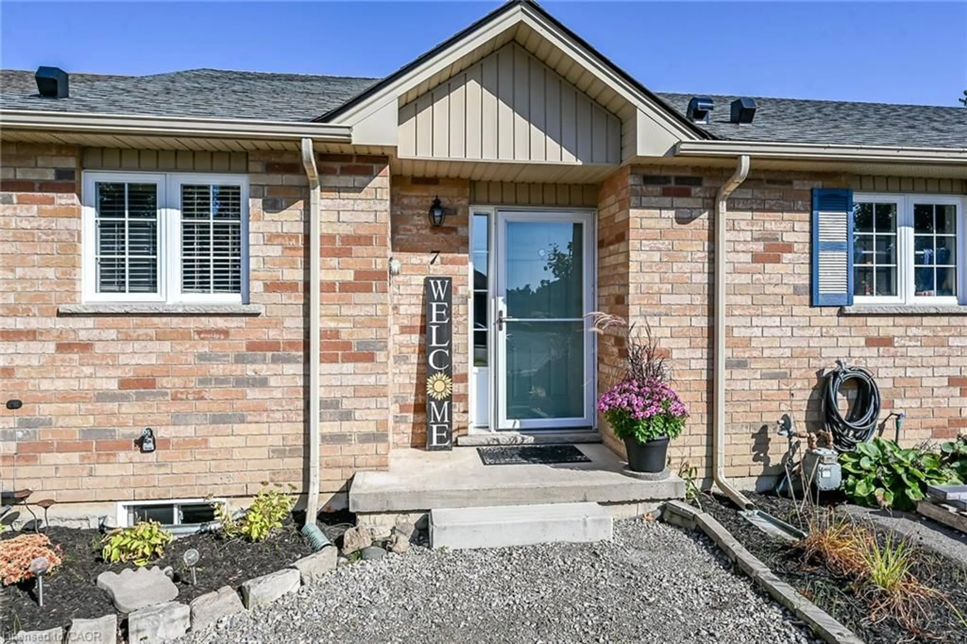 Home with brick exterior material, street for 7 Powell Lane, Cayuga Ontario N0A 1E0