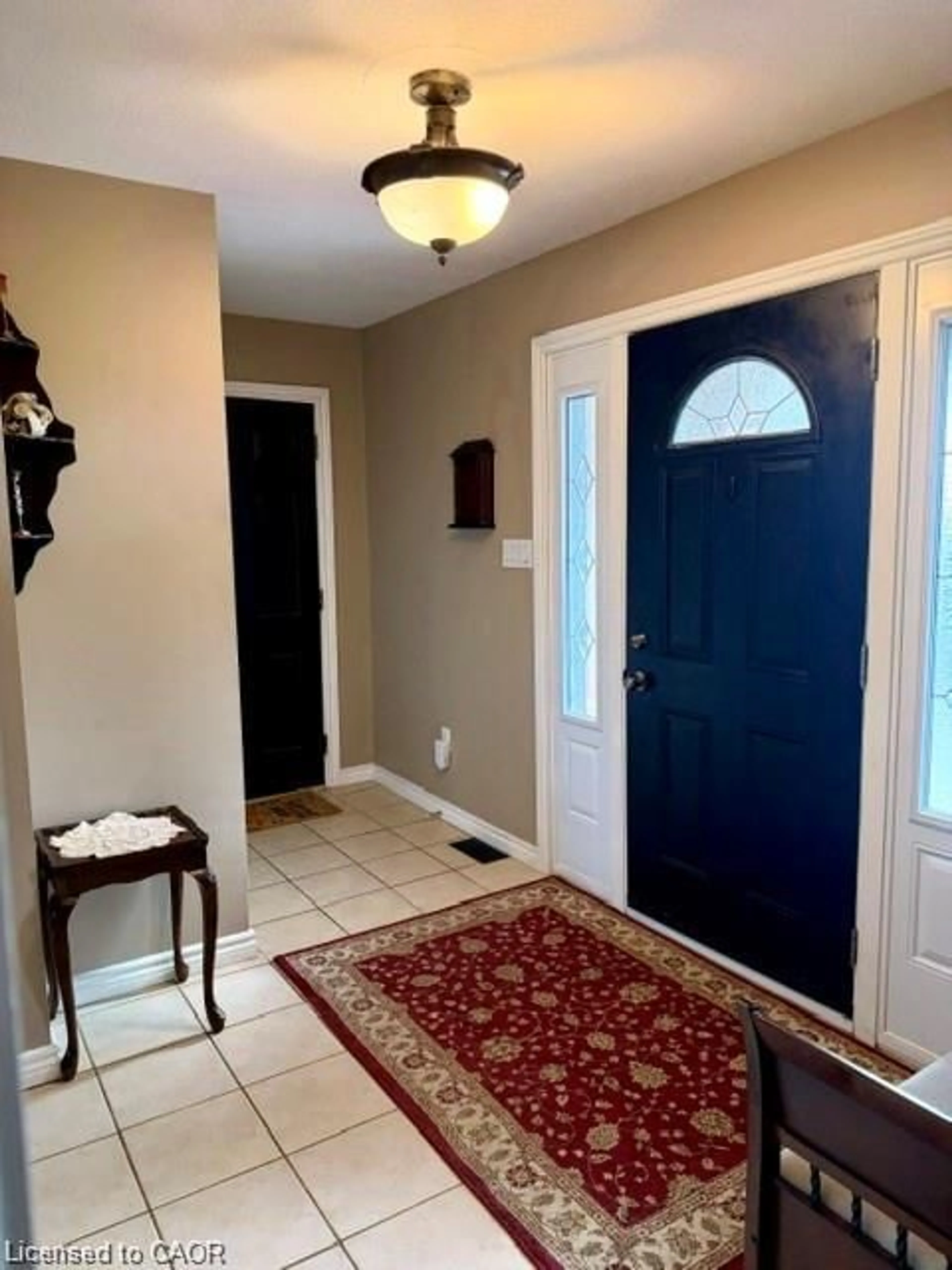 Indoor entryway for 4276 Westbrook Rd, Binbrook Ontario L0R 1C0
