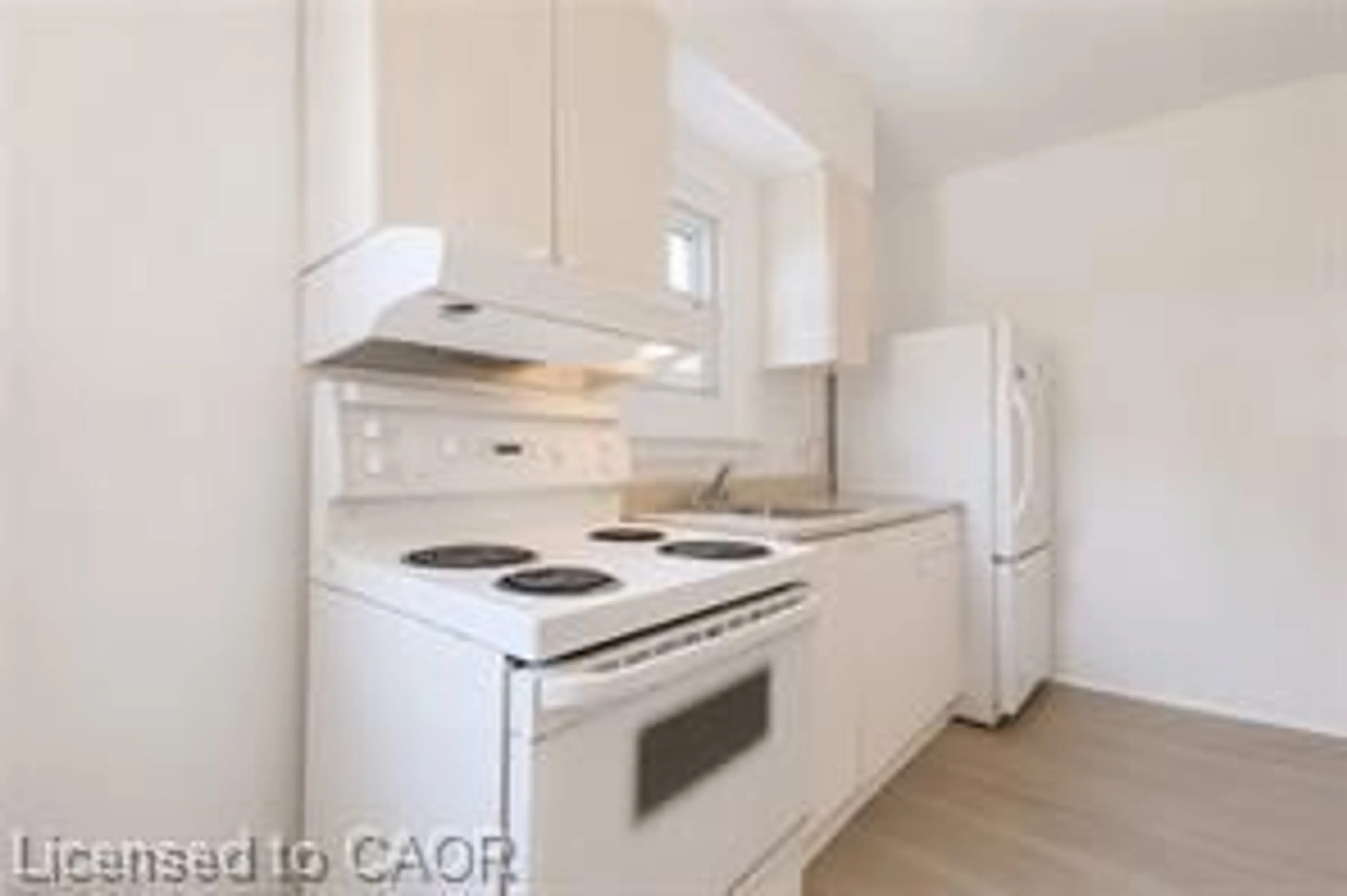 Standard kitchen, unknown for 87 Lancaster St, Kitchener Ontario N2H 4T3