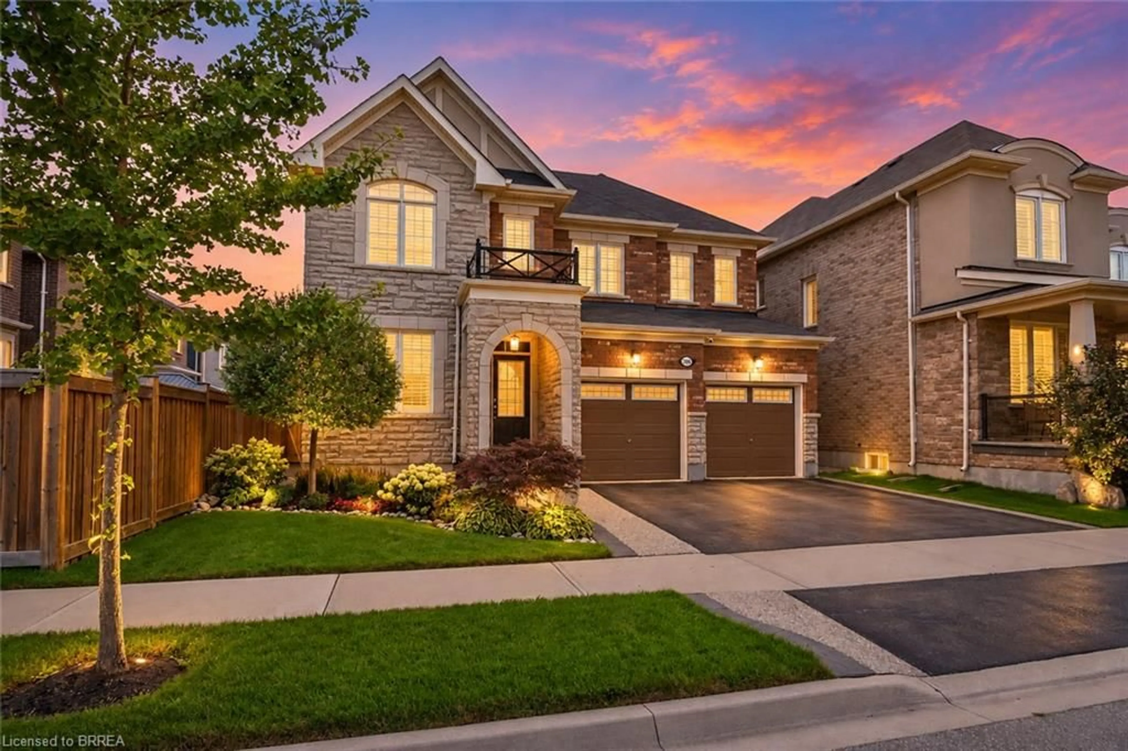 Home with brick exterior material, street for 284 Chilver Hts, Milton Ontario L9E 1E1
