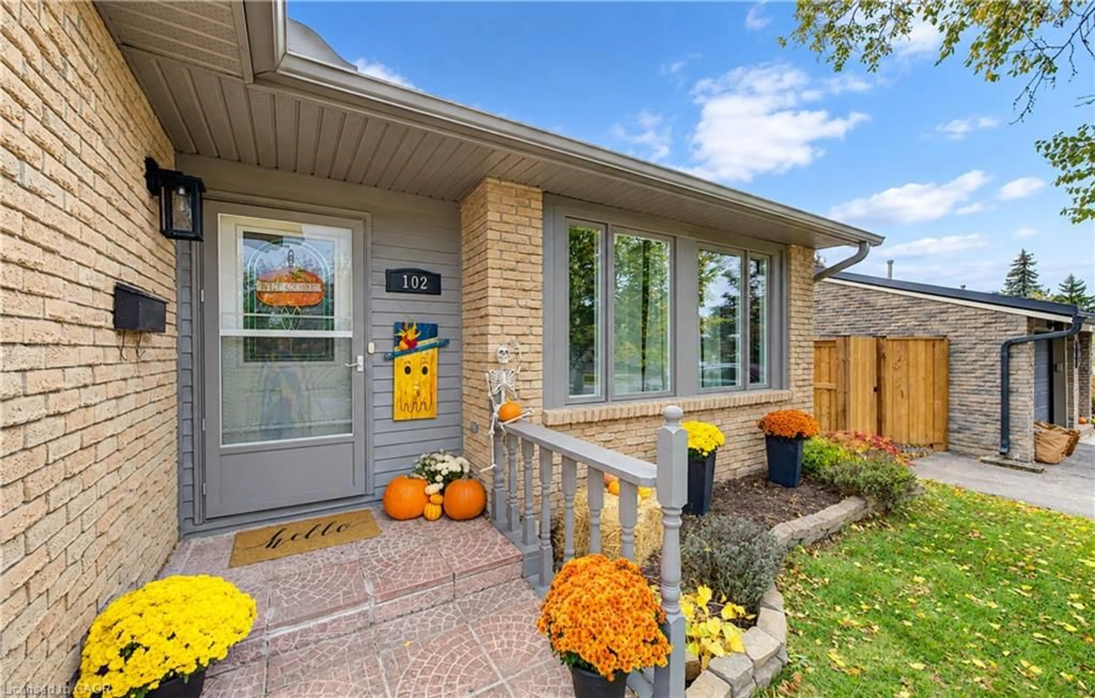 Unknown for 102 Toynbee Cres, Kitchener Ontario N2N 1R9