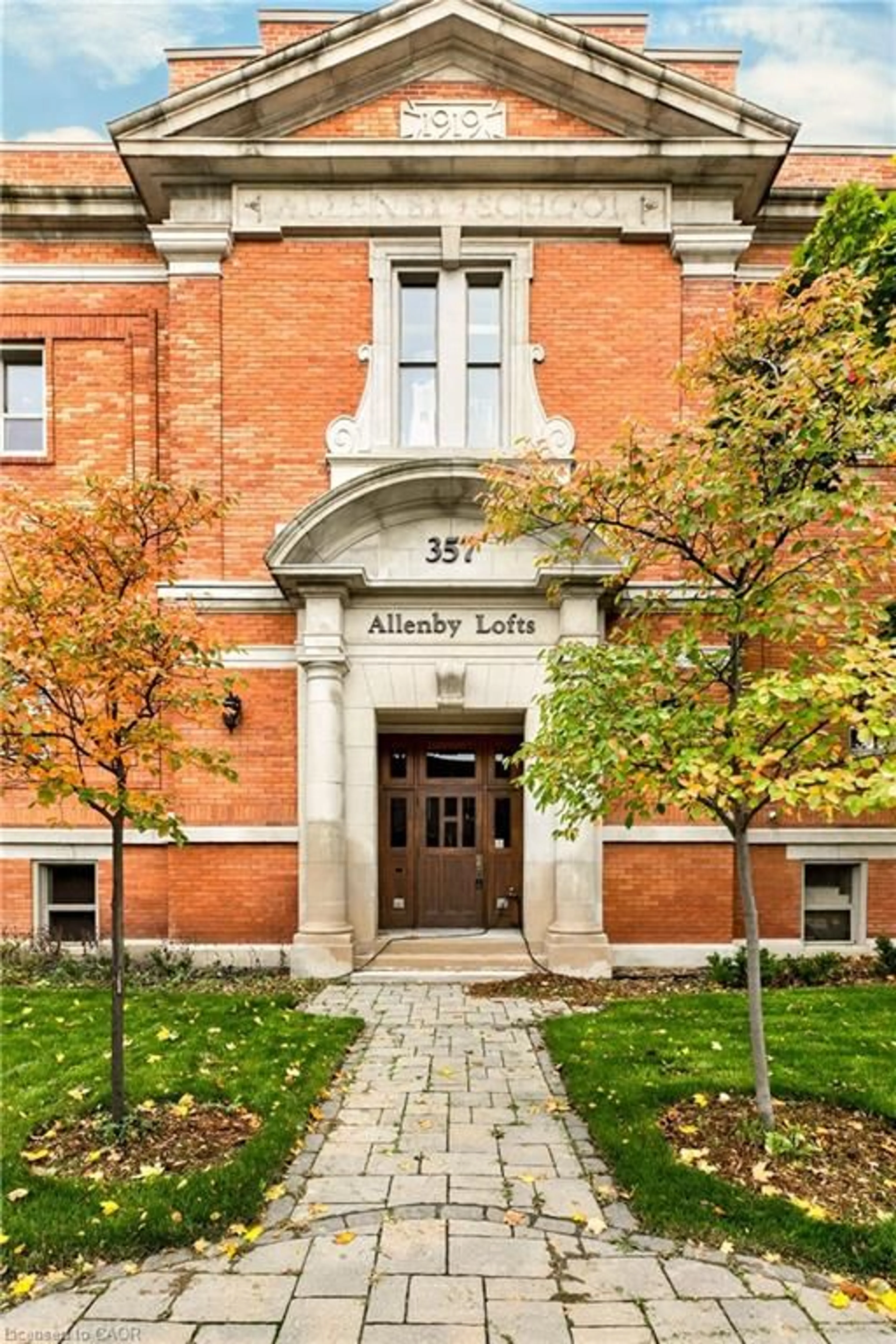 Unknown for 357 Hunter St #13, Hamilton Ontario L8P 1S6