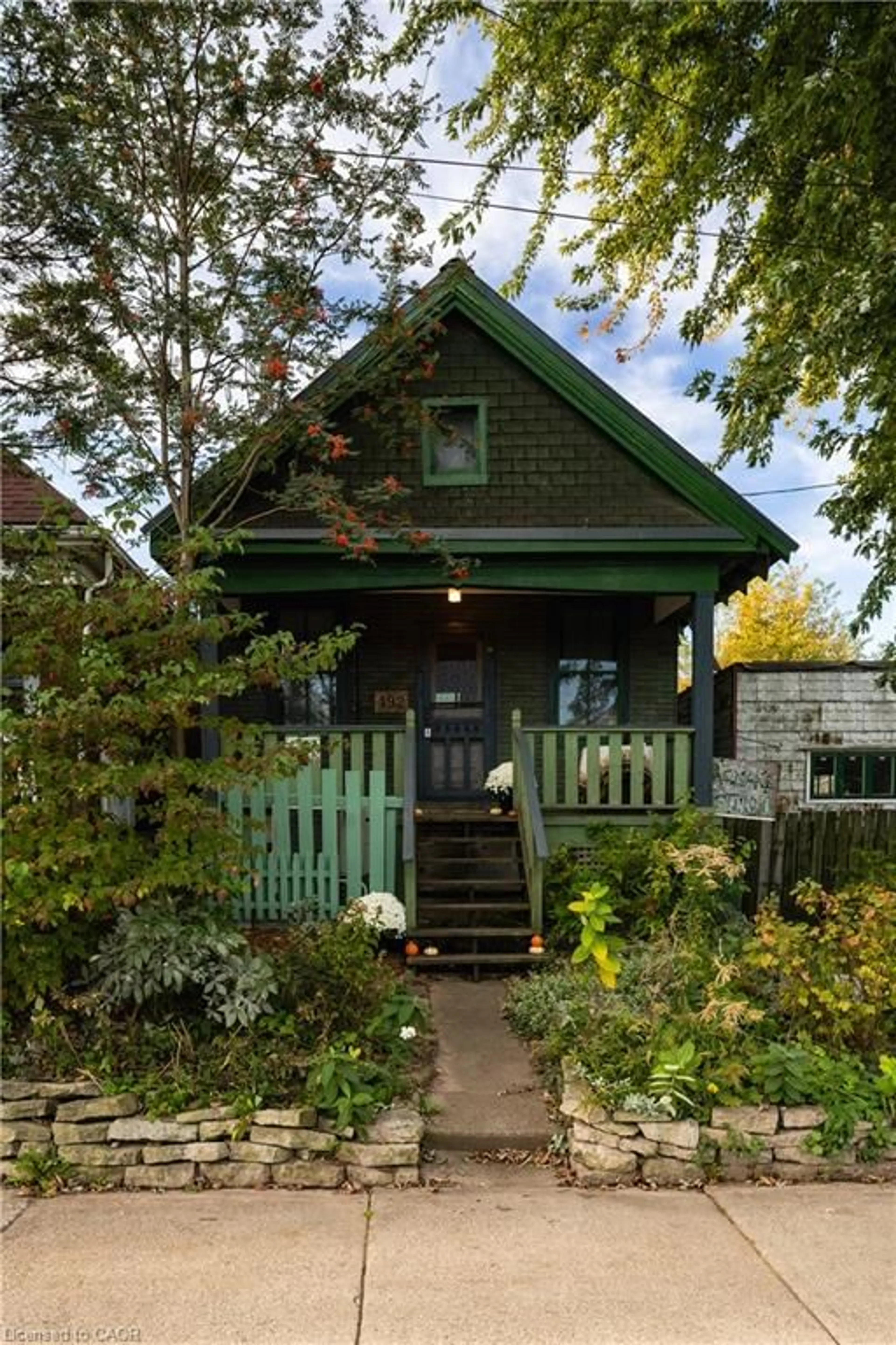 Unknown for 192 Grenfell St, Hamilton Ontario L8H 3J4