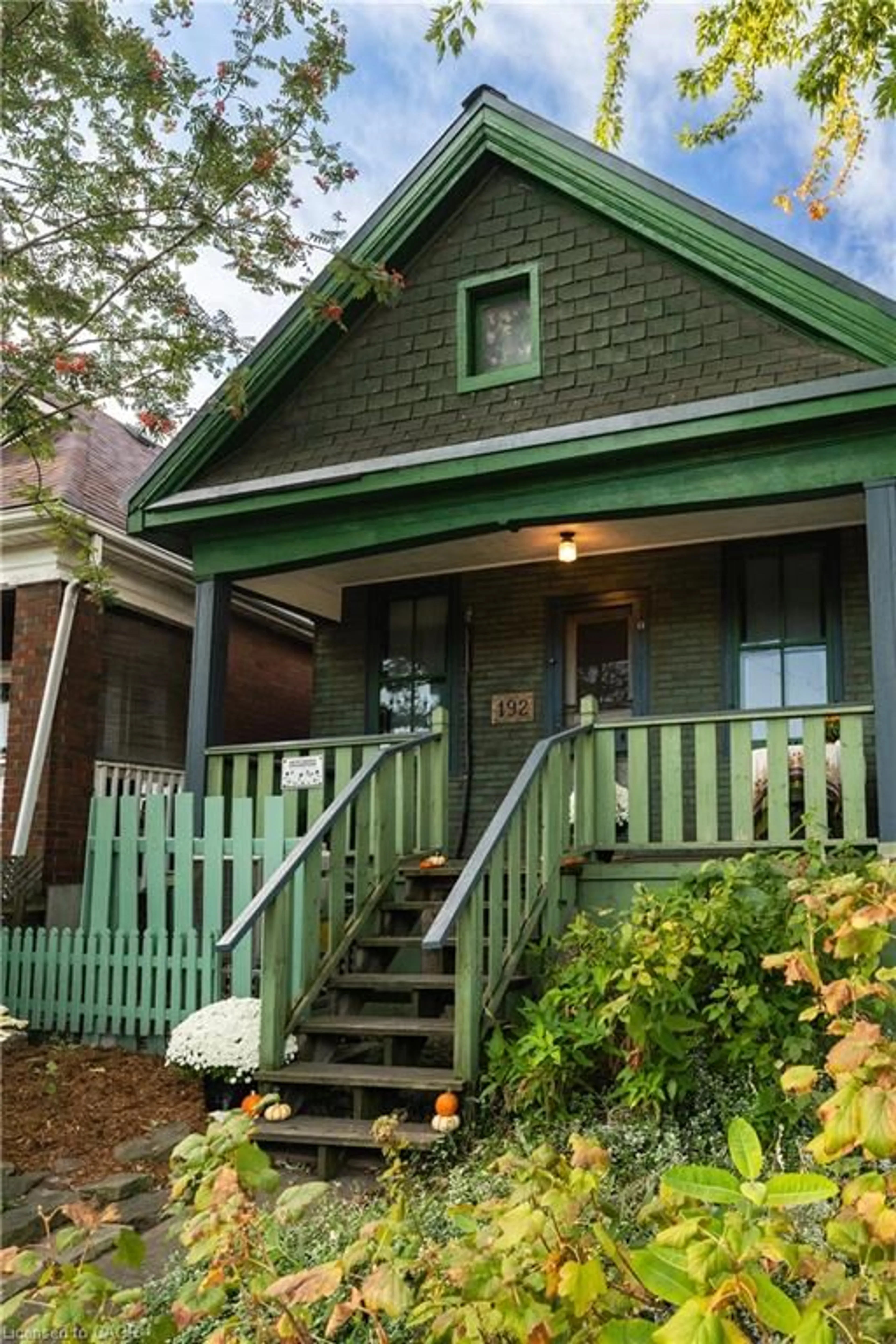 Unknown for 192 Grenfell St, Hamilton Ontario L8H 3J4