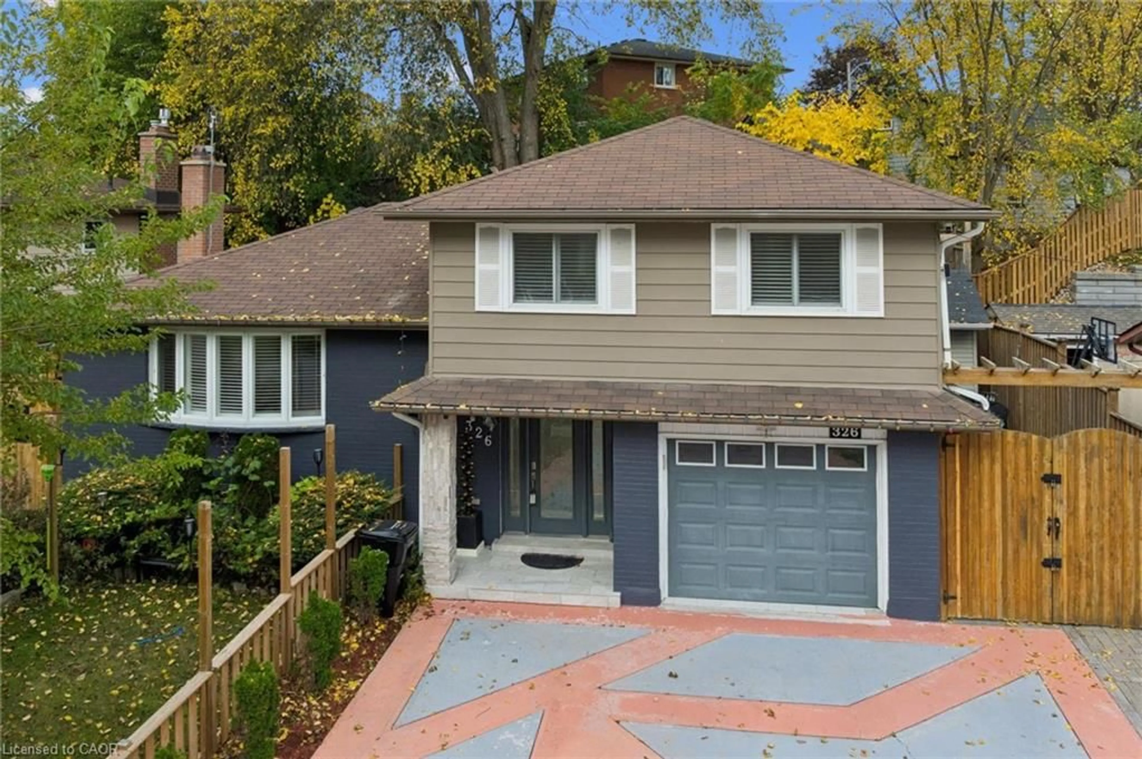 Home with brick exterior material, street for 326 Manchester Rd, Kitchener Ontario N2B 1A4