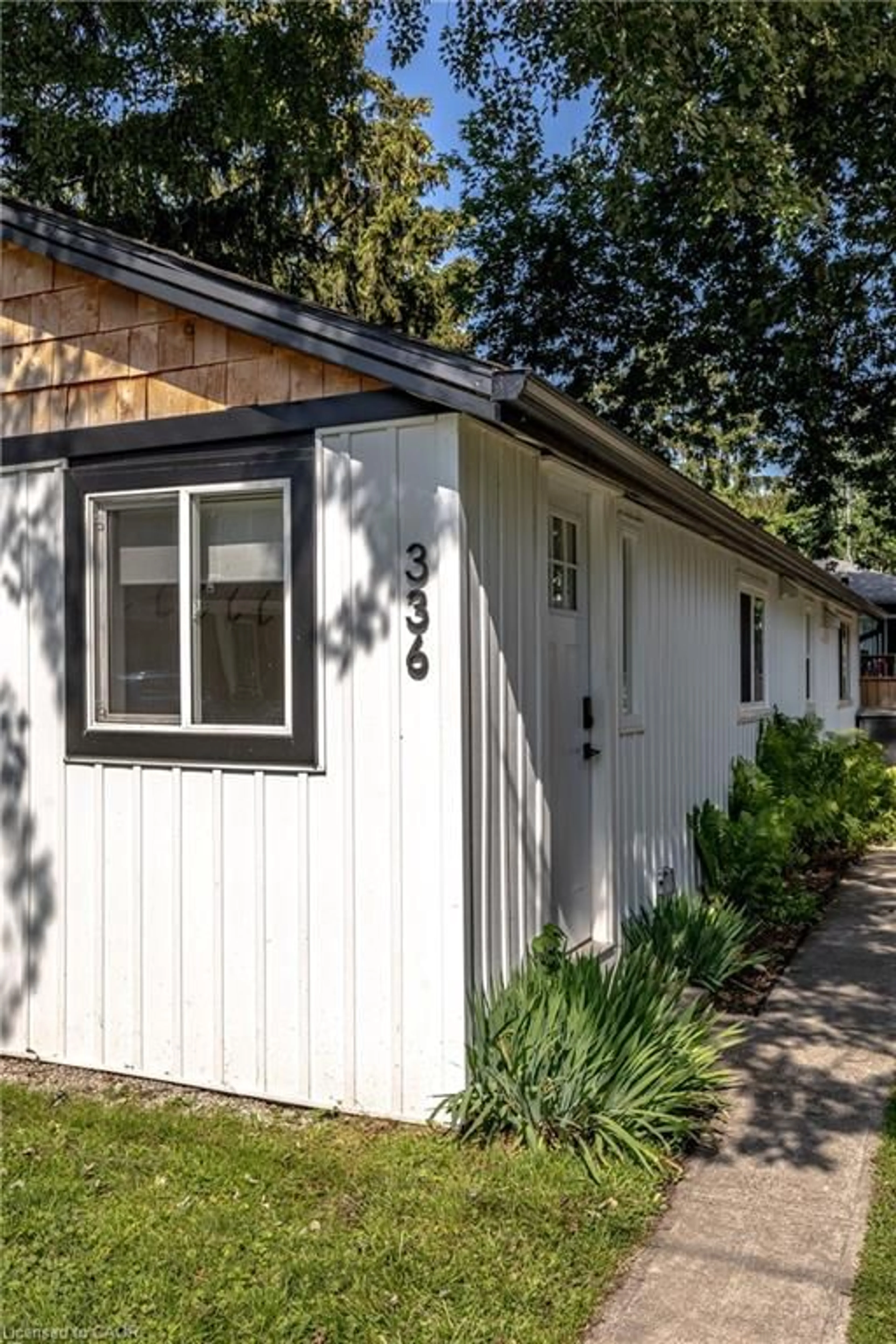 Home with vinyl exterior material, street for 336 Eastwood Ave, Crystal Beach Ontario L0S 1B0