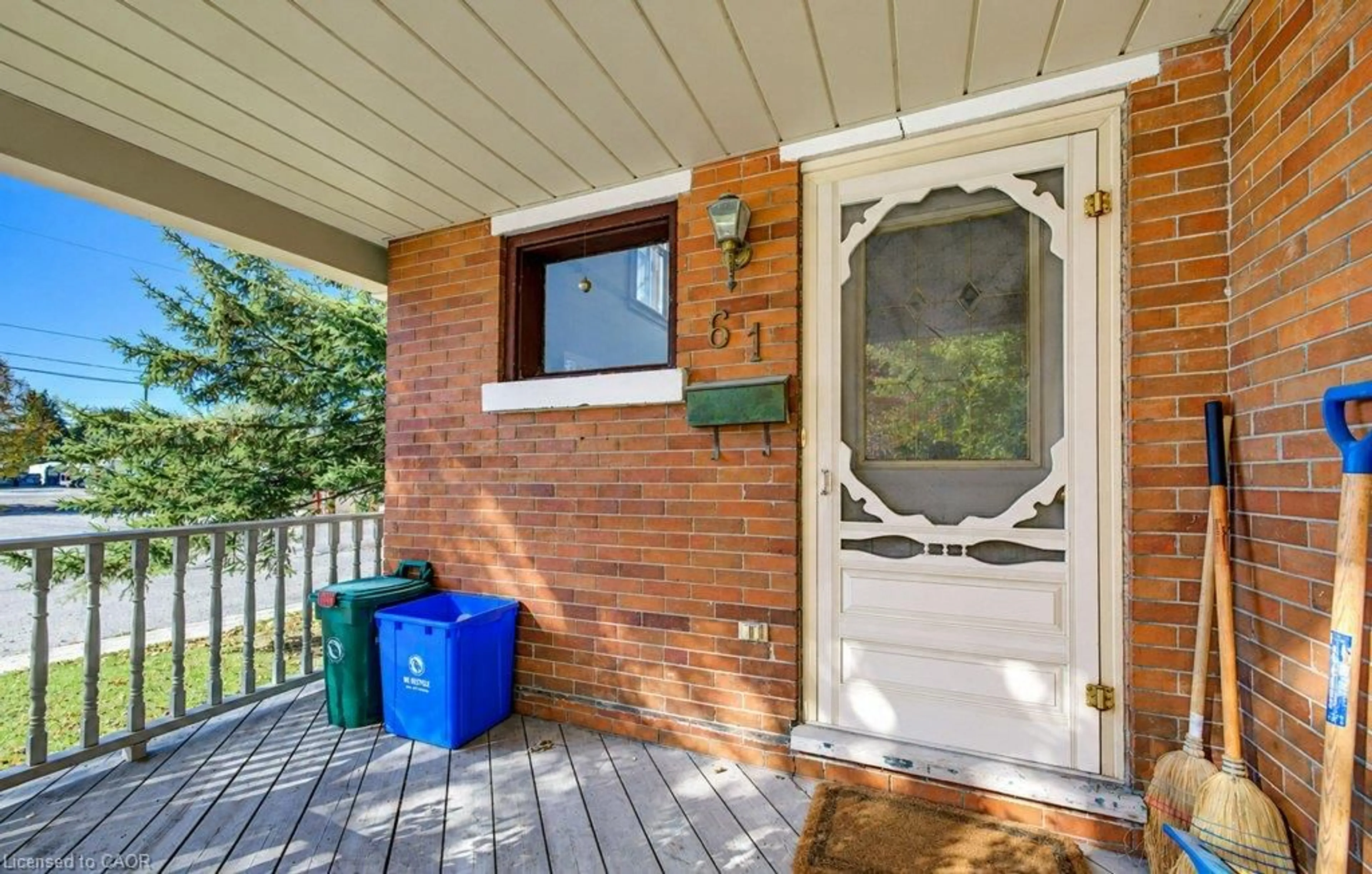 Indoor entryway for 61 Mcgivern St, Moorefield Ontario N0G 2K0