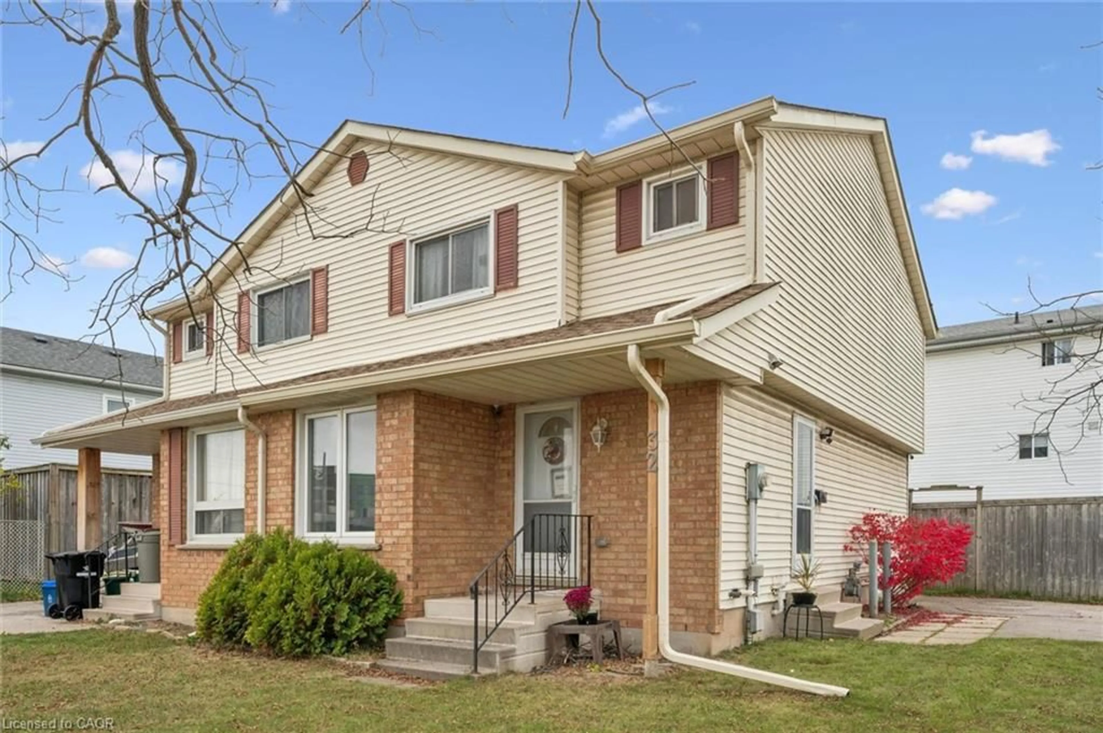 Unknown for 32 Jansen Ave, Kitchener Ontario N2A 2L3