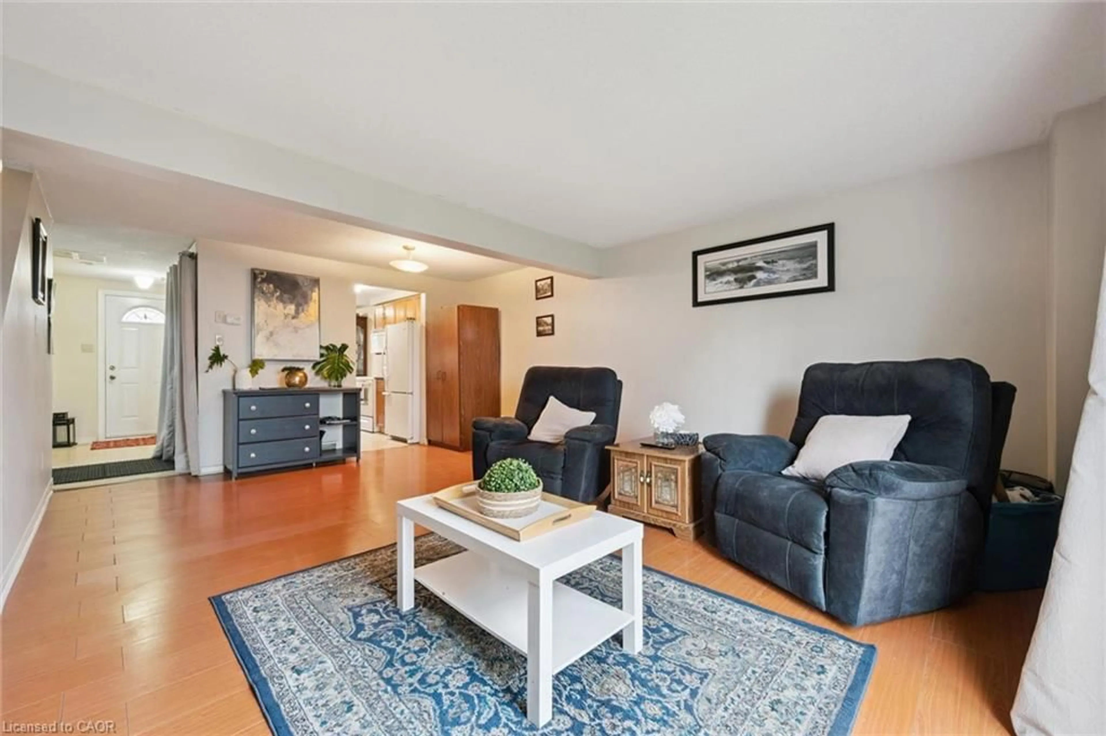 Living room with furniture, unknown for 32 Jansen Ave, Kitchener Ontario N2A 2L3