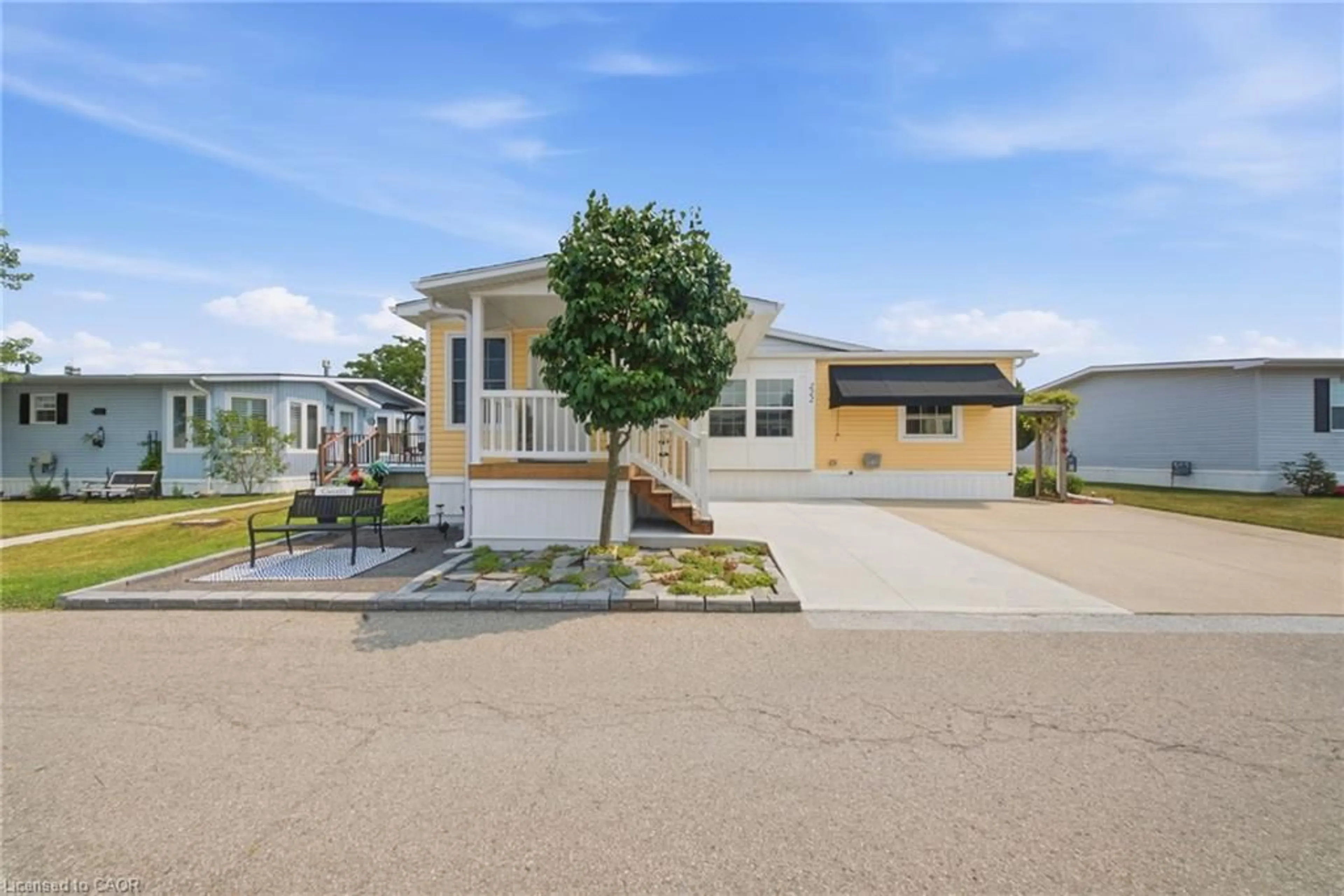 Home with vinyl exterior material, street for 3033 Townline Rd #222, Stevensville Ontario L0S 1S1