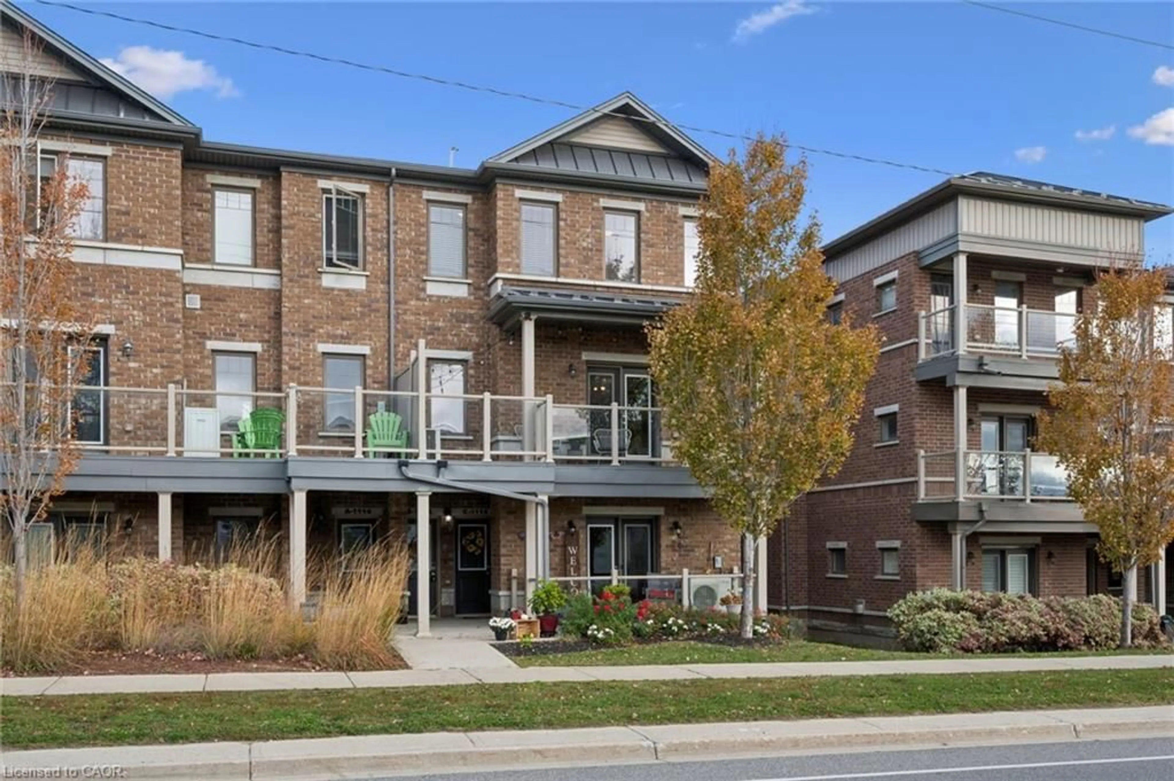 Home with brick exterior material, street for 1114 Fairway Rd #B, Kitchener Ontario N2A 0H6