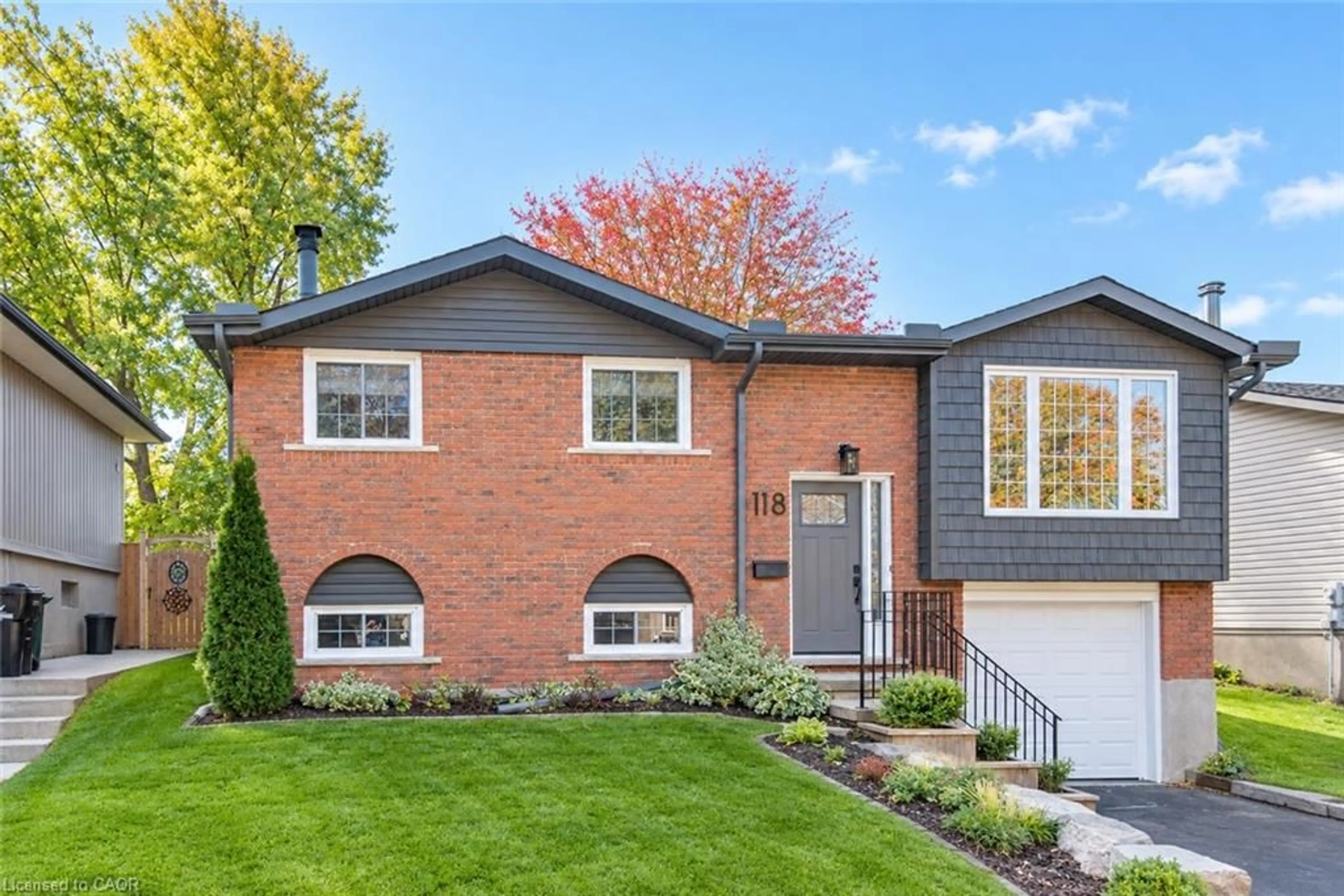 Home with brick exterior material, street for 118 Wheatfield Cres, Kitchener Ontario N2P 1P7