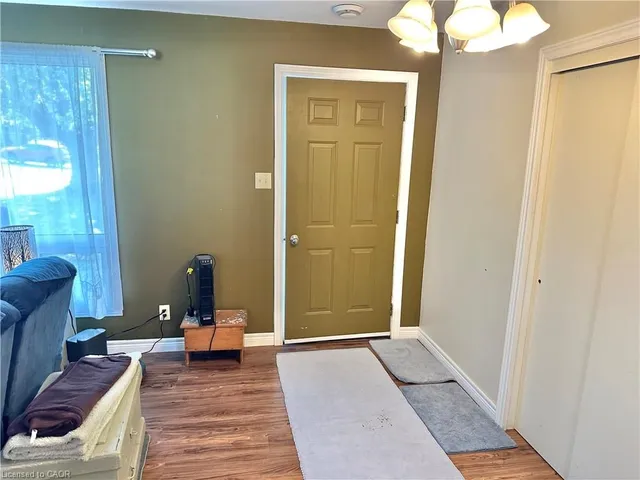 11 Reserve St, Turkey Point 5