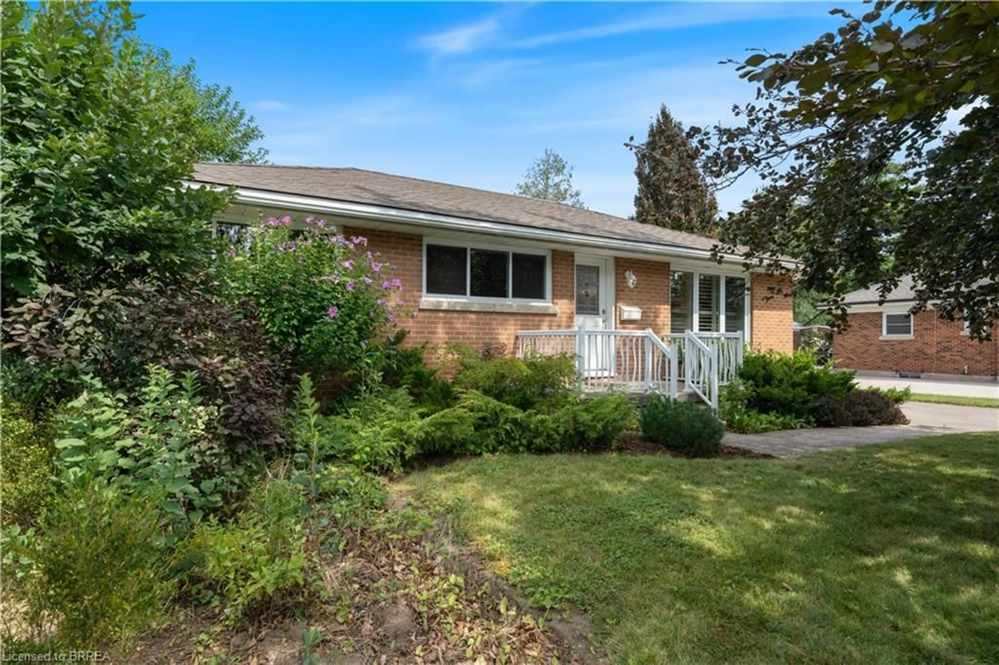 Home with brick exterior material, street for 25 Wayne Dr, Brantford Ontario N3R 2Y6