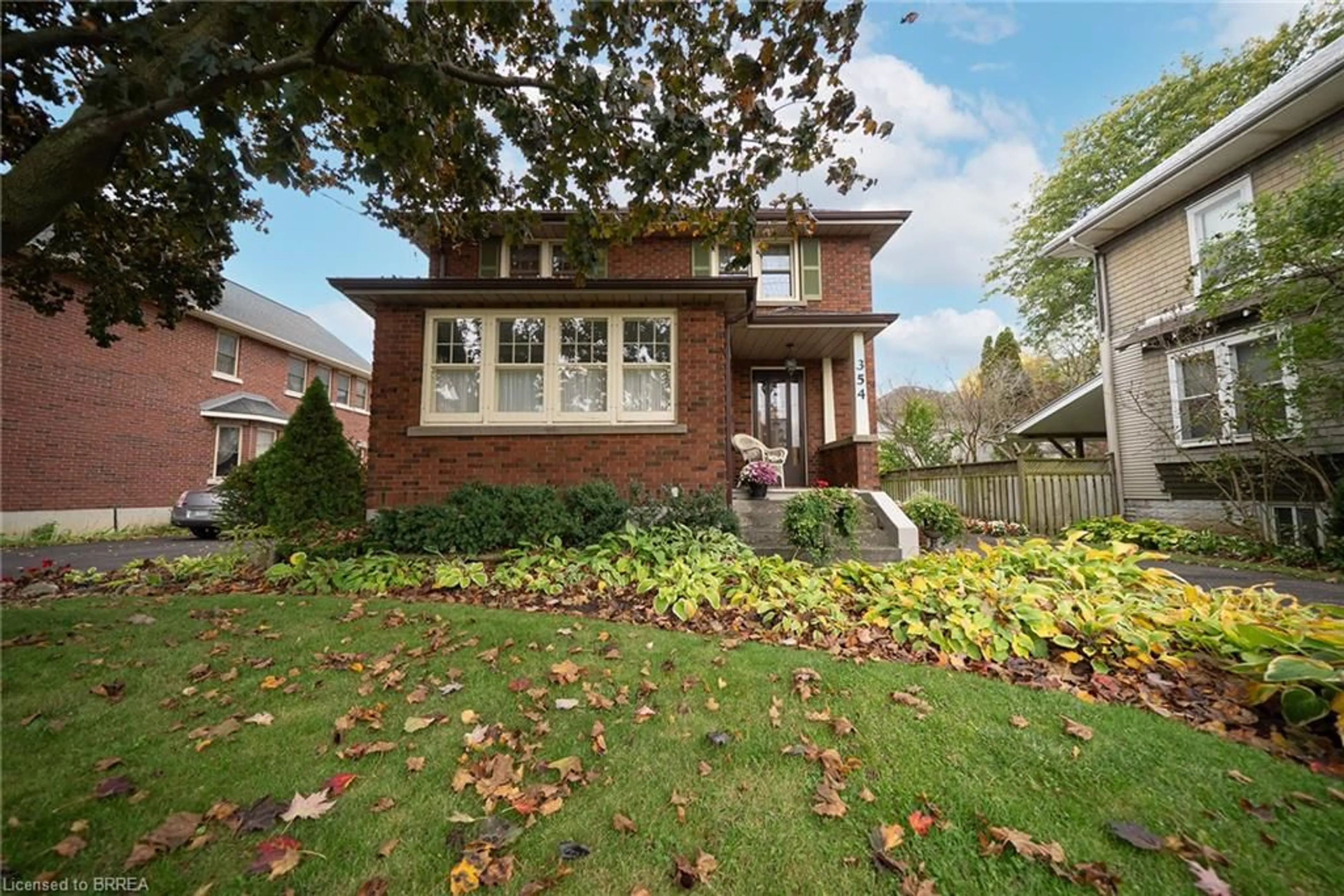 Home with brick exterior material, street for 354 West St, Simcoe Ontario N3Y 1T5