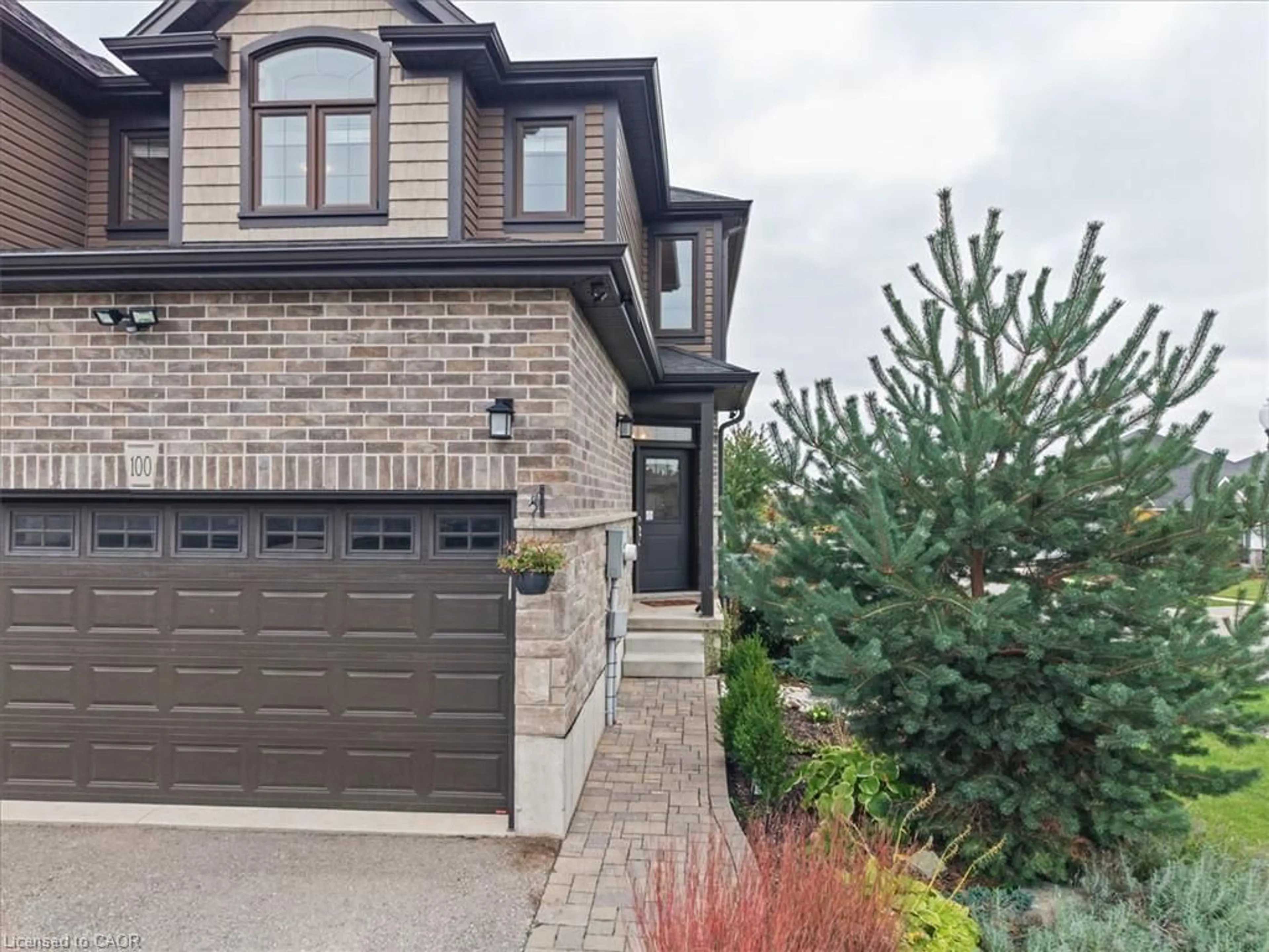 Home with brick exterior material, street for 100 Links Cres, Woodstock Ontario N4T 0K7
