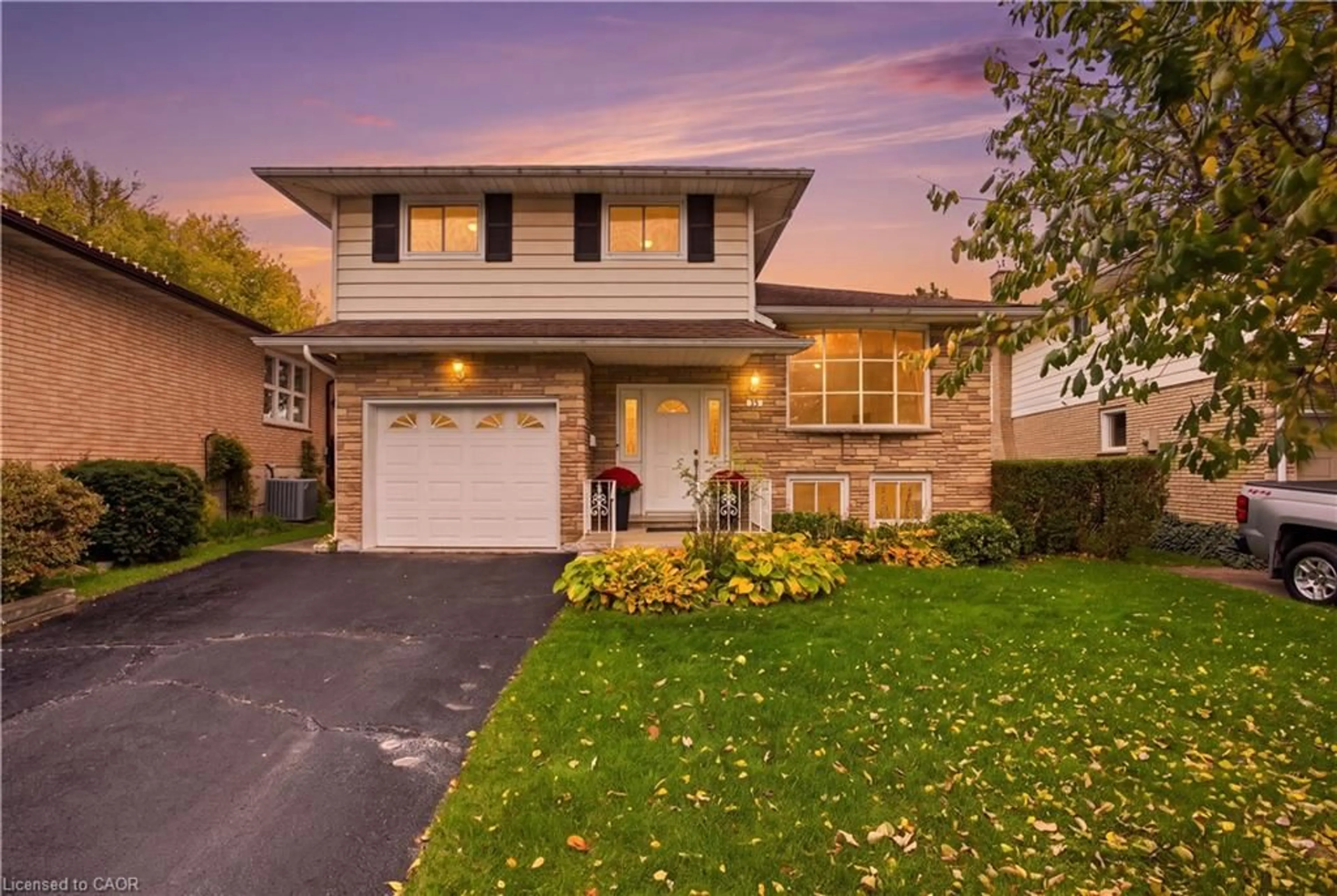 Home with brick exterior material, street for 39 Sebas Crt, Cambridge Ontario N1R 6M4
