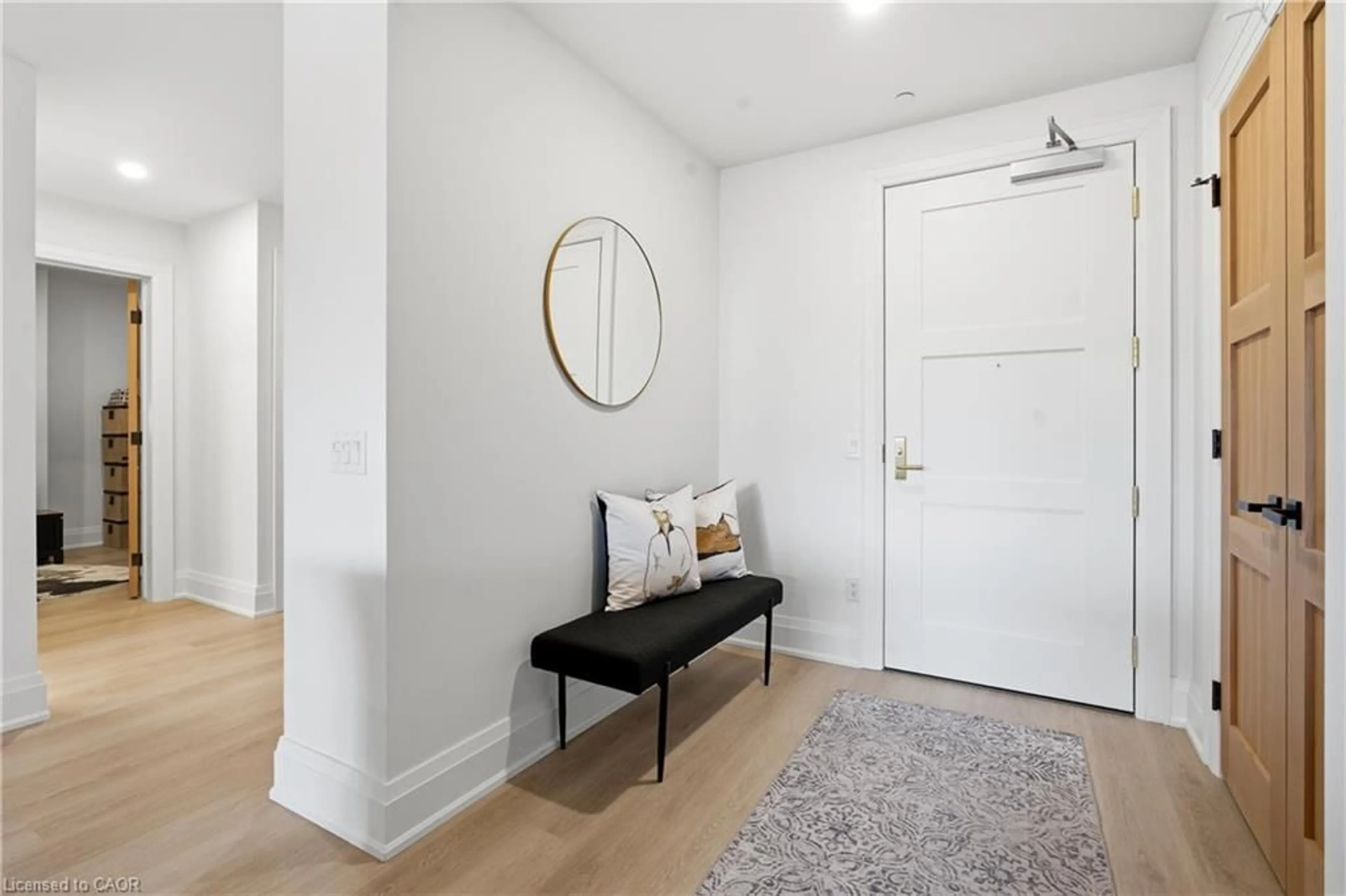 Indoor entryway for 6523 Wellington Road 7 Rd #210, Elora Ontario N0B 1S0