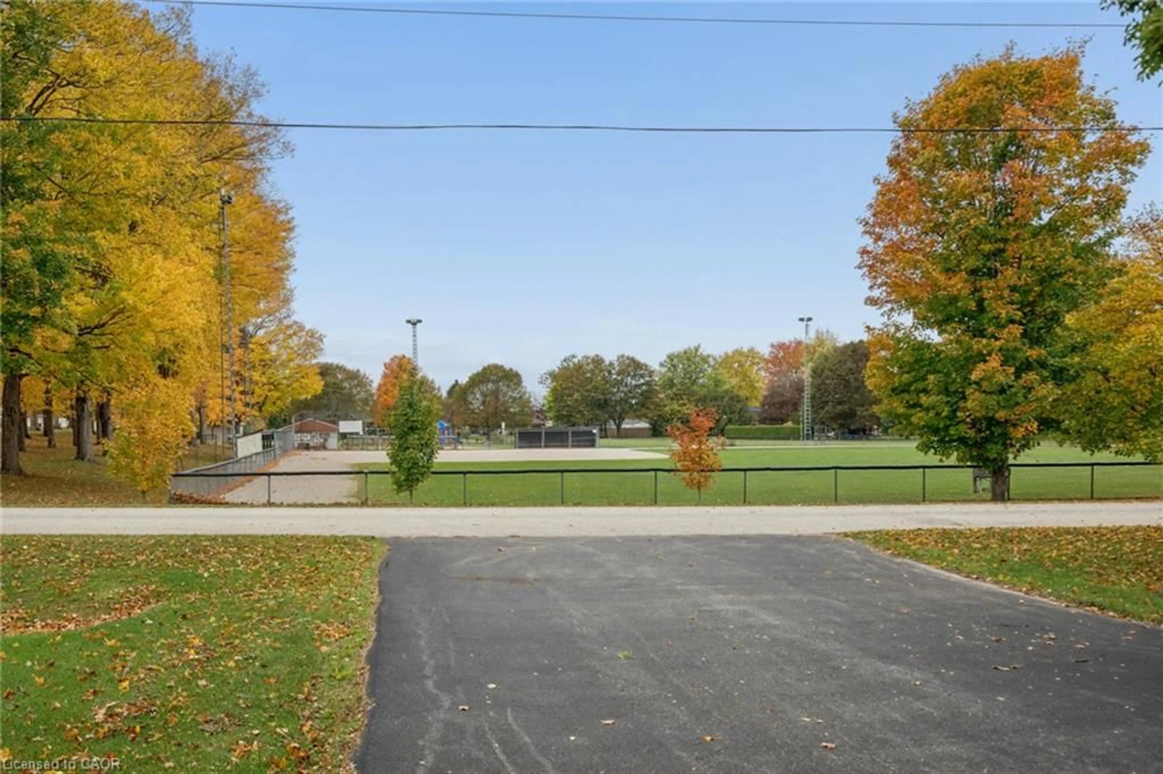 Patio, street for 1120 Centre St, Wroxeter Ontario N0G 2X0