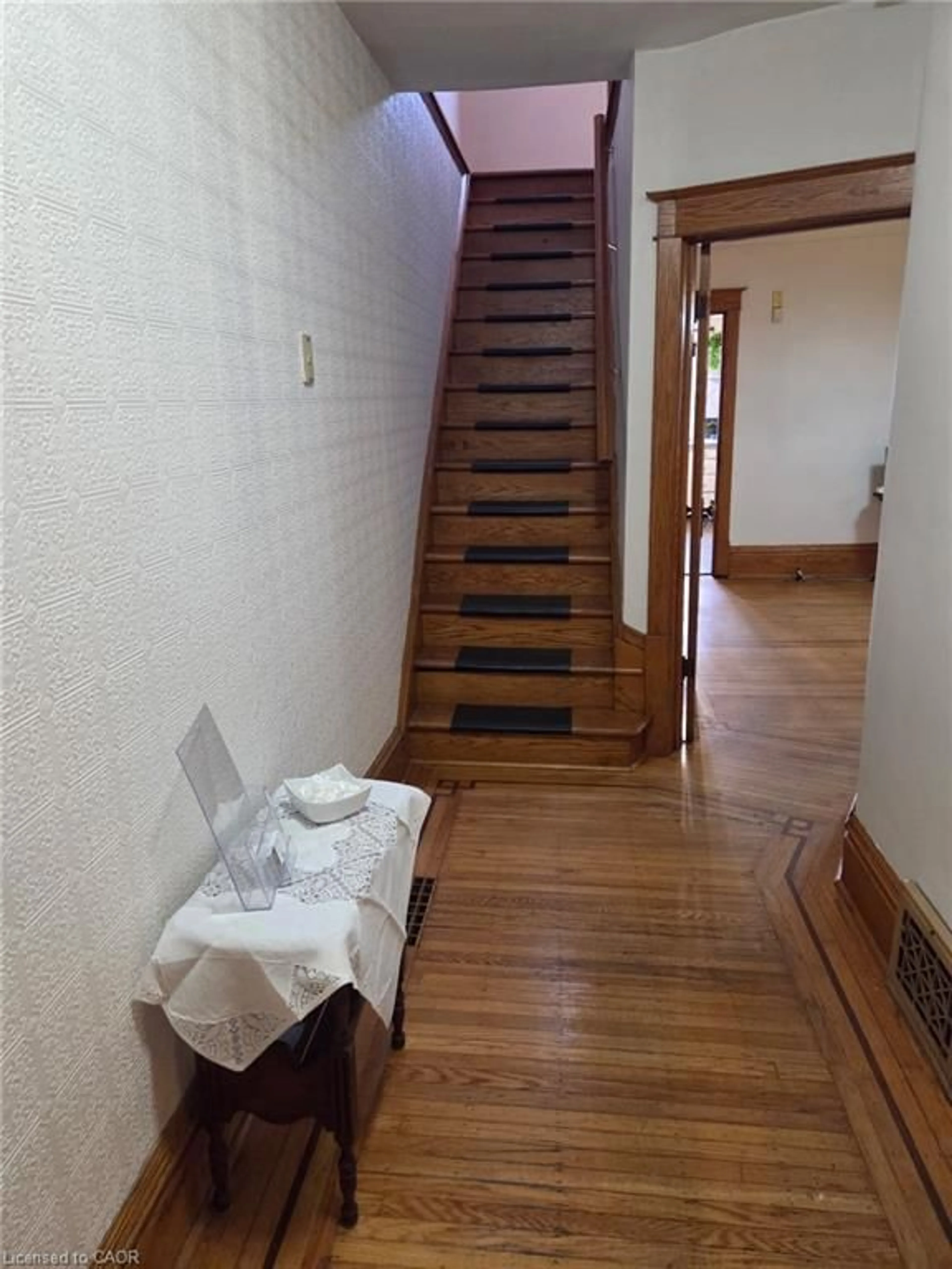 Unknown for 178 Tragina Ave, Hamilton Ontario L8H 5C8