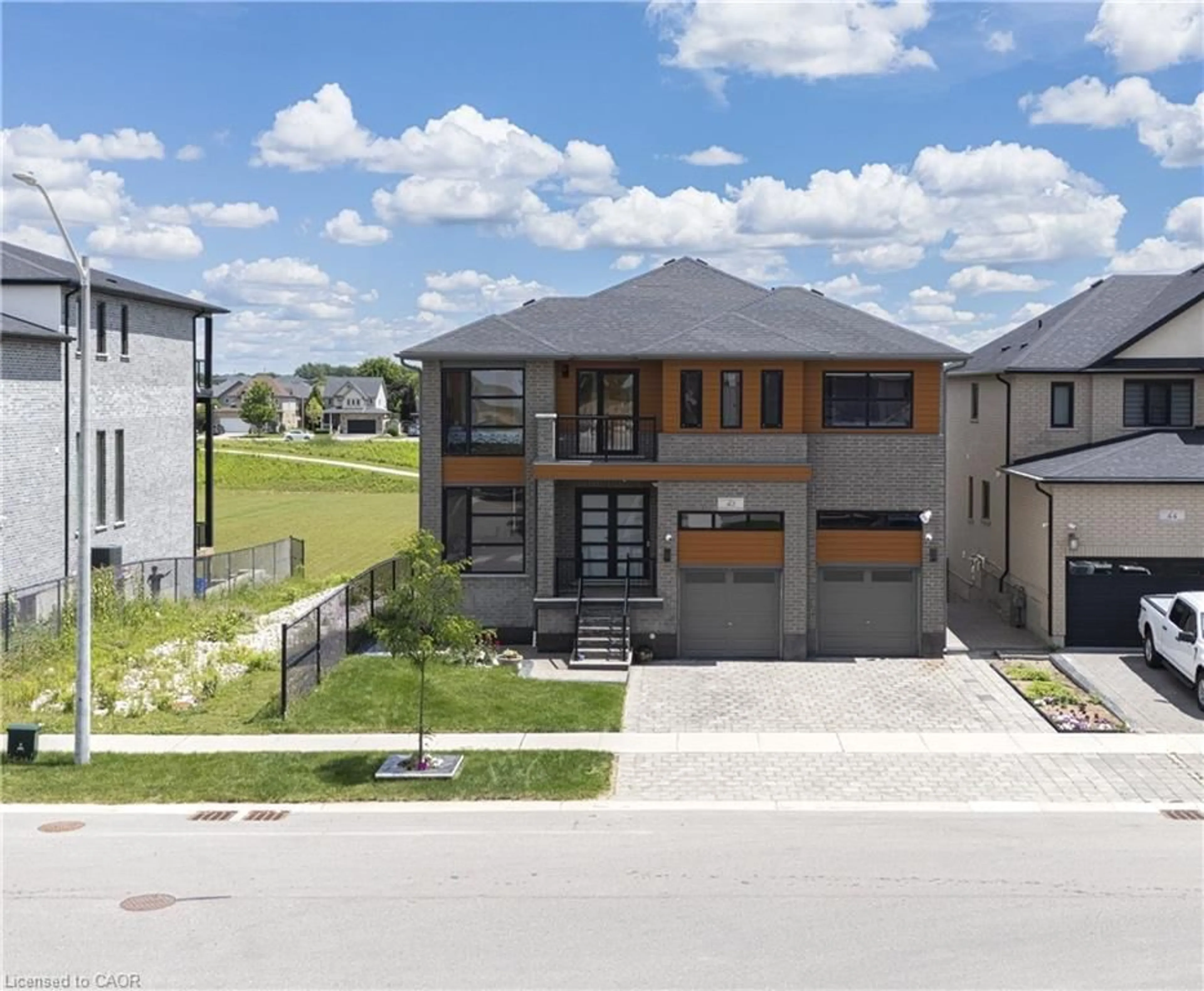 Unknown for 42 Grandville Cir, Paris Ontario N3L 0J3