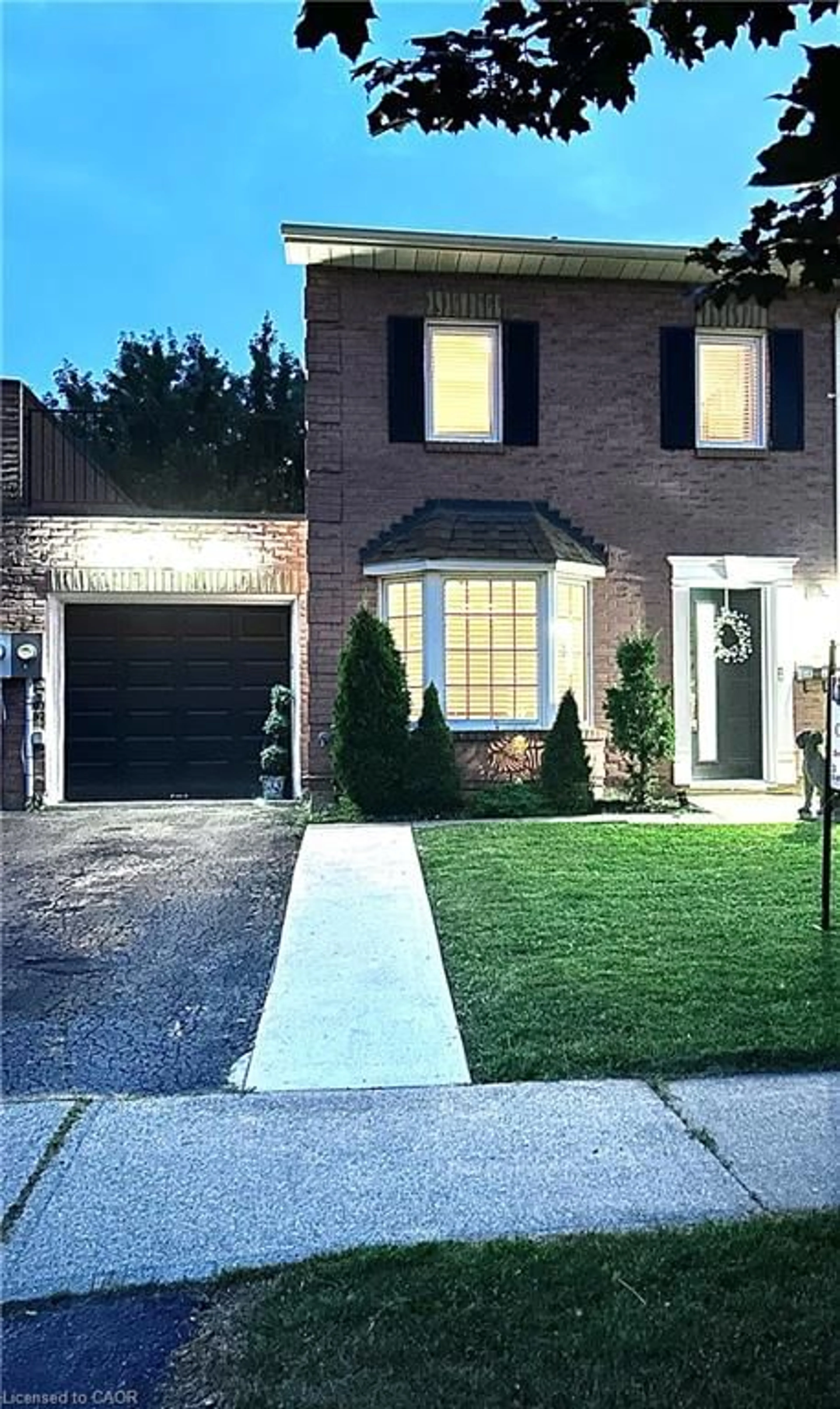 Home with brick exterior material, street for 4350 Henry Ave, Beamsville Ontario L3J 0P4