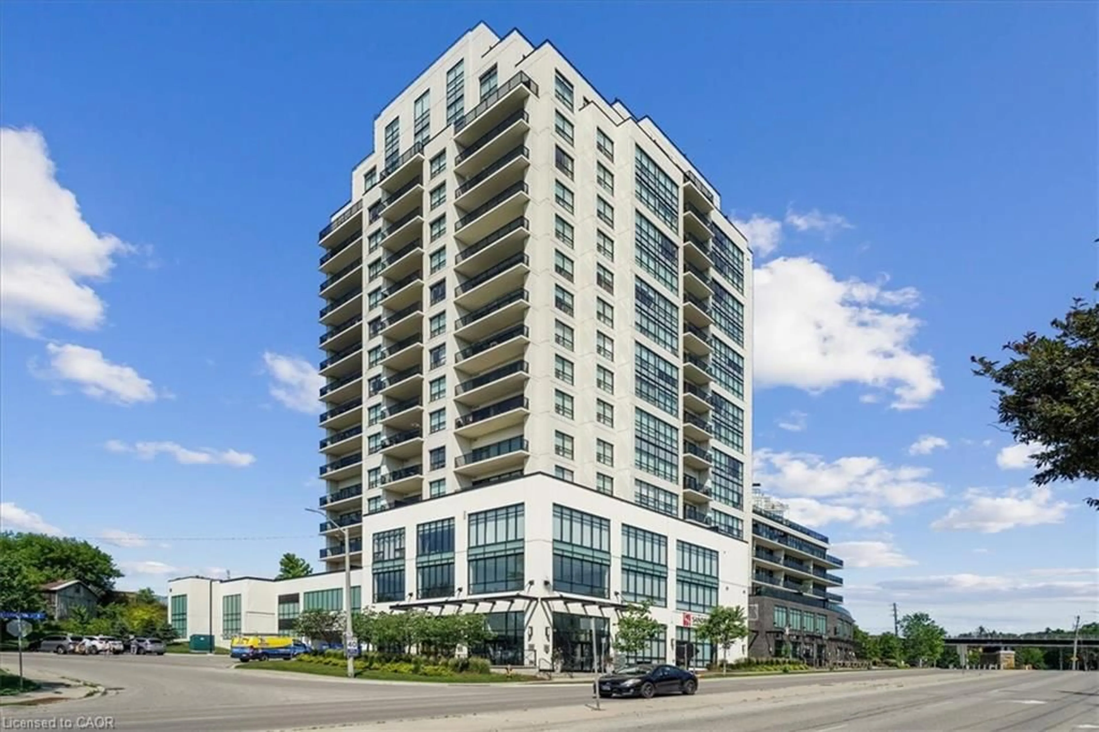 Indoor foyer for 150 Wellington St #405, Guelph Ontario N1H 3R2
