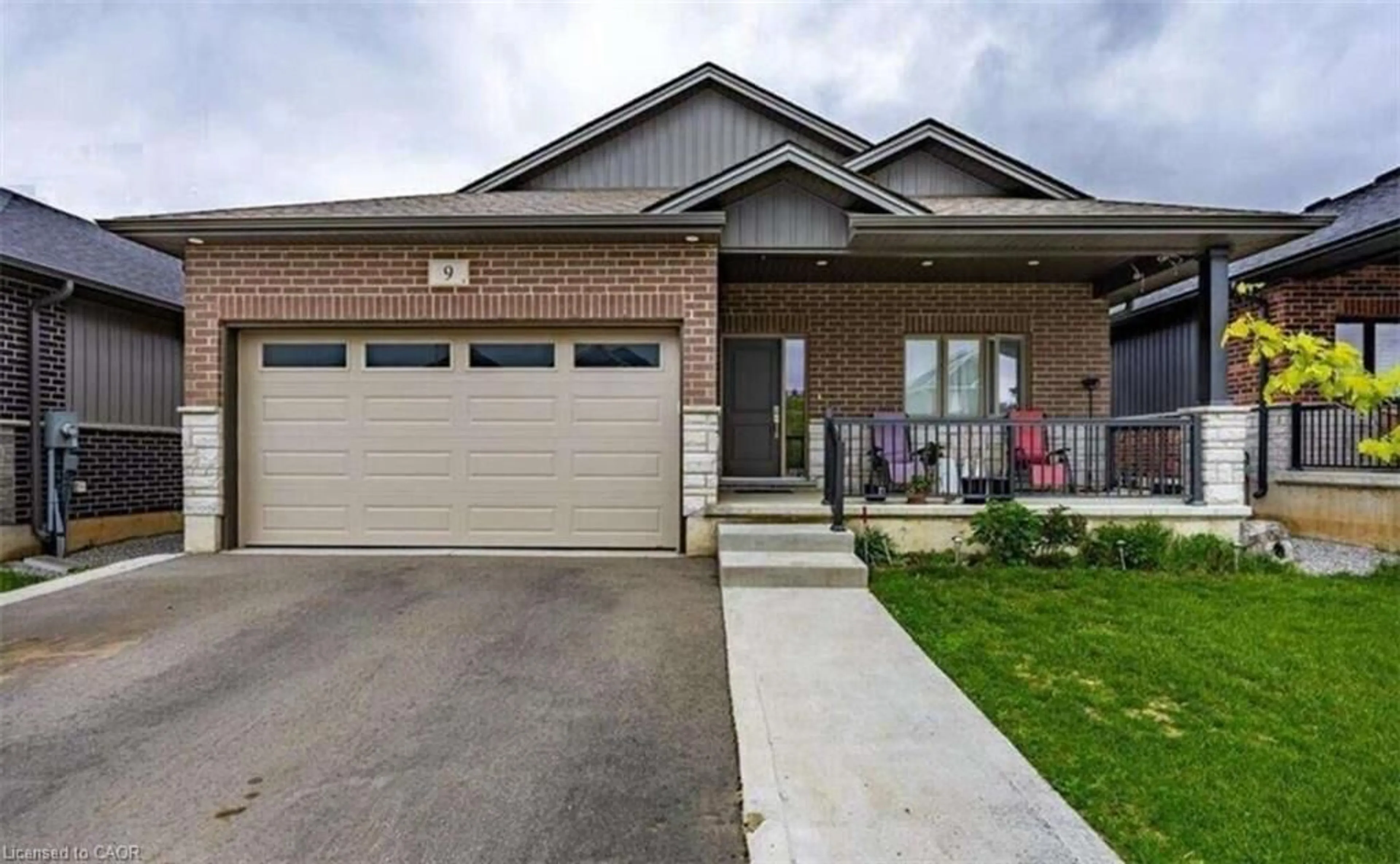 Home with brick exterior material, street for 9 Pursel St, Waterford Ontario N0E 1Y0