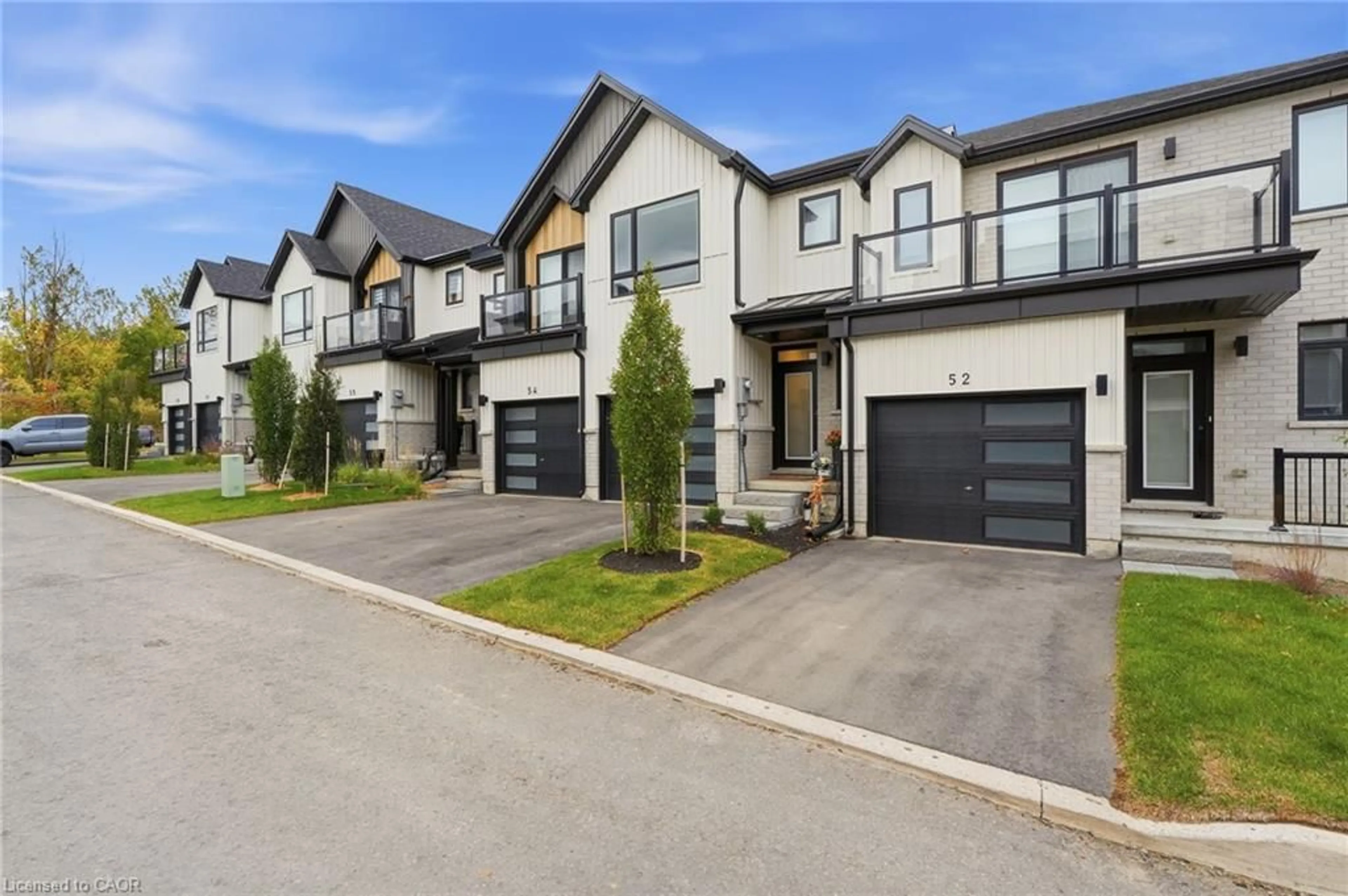 Home with brick exterior material, street for 4040 Mountain St #53, Beamsville Ontario L3J 2J6