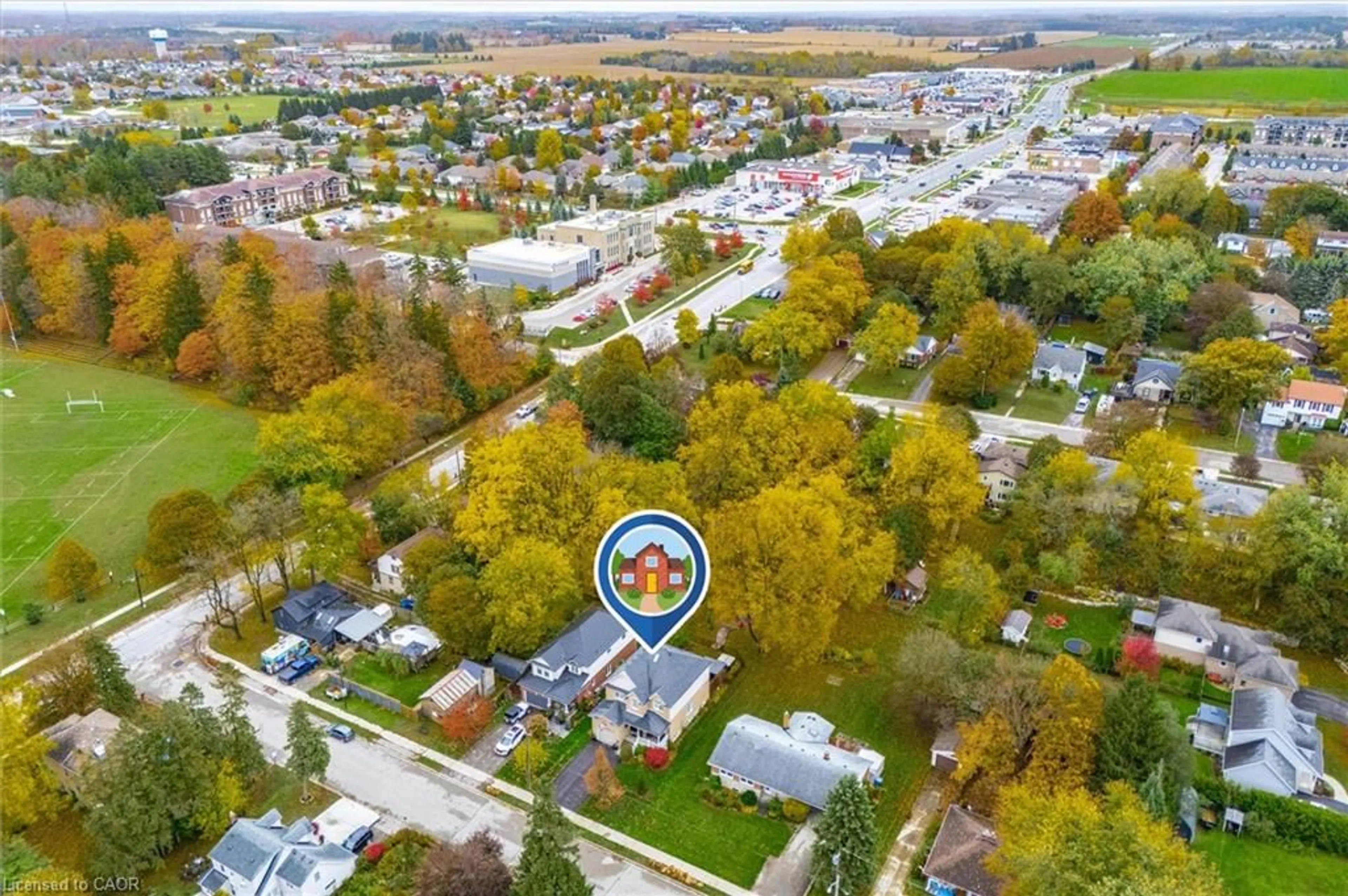 A pic from outside/outdoor area/front of a property/back of a property/a pic from drone, street for 240 Prince's St, Fergus Ontario N1M 1X9