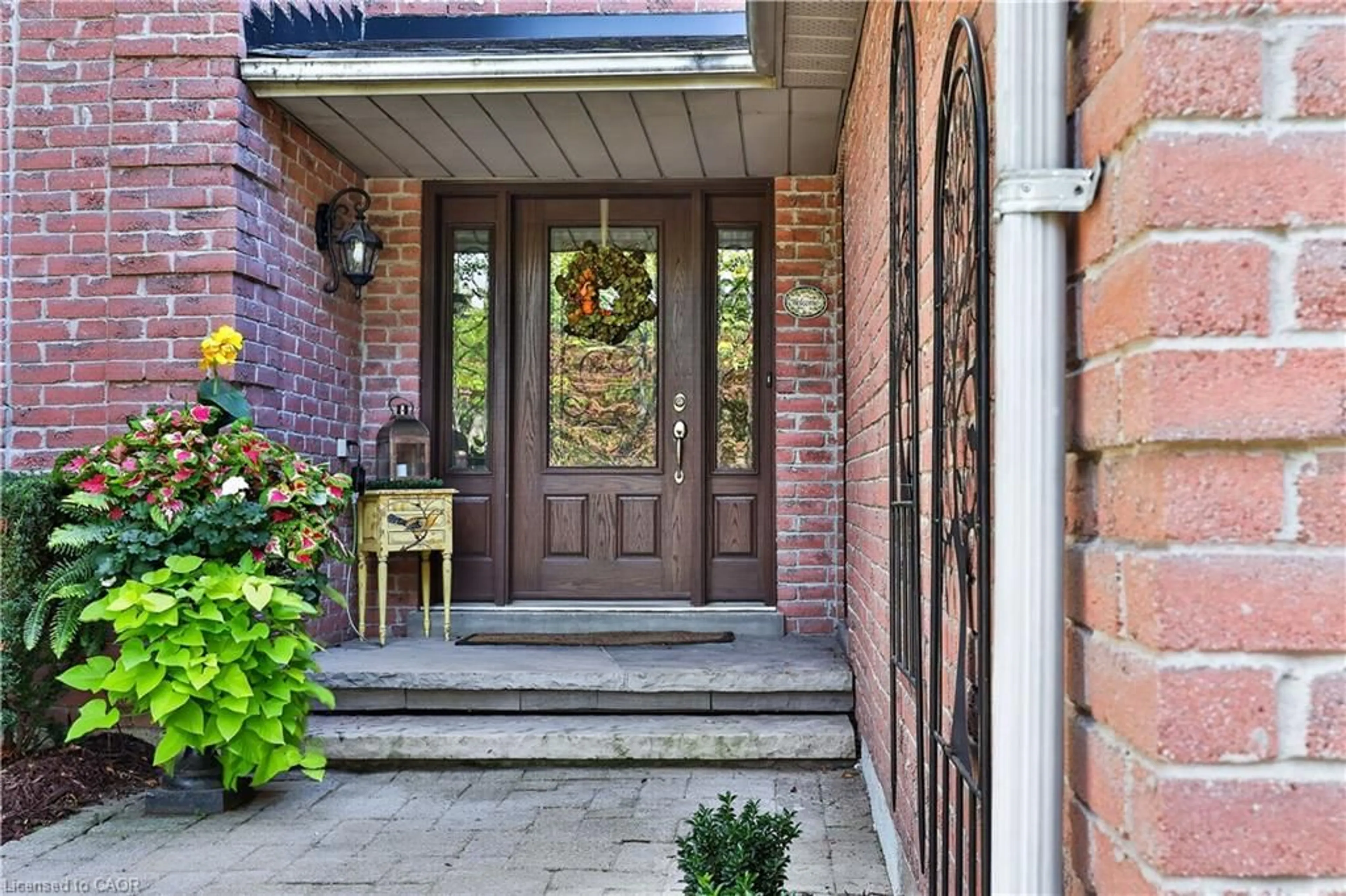 Unknown for 1572 Flamborough Cir, Mississauga Ontario L5M 3M6