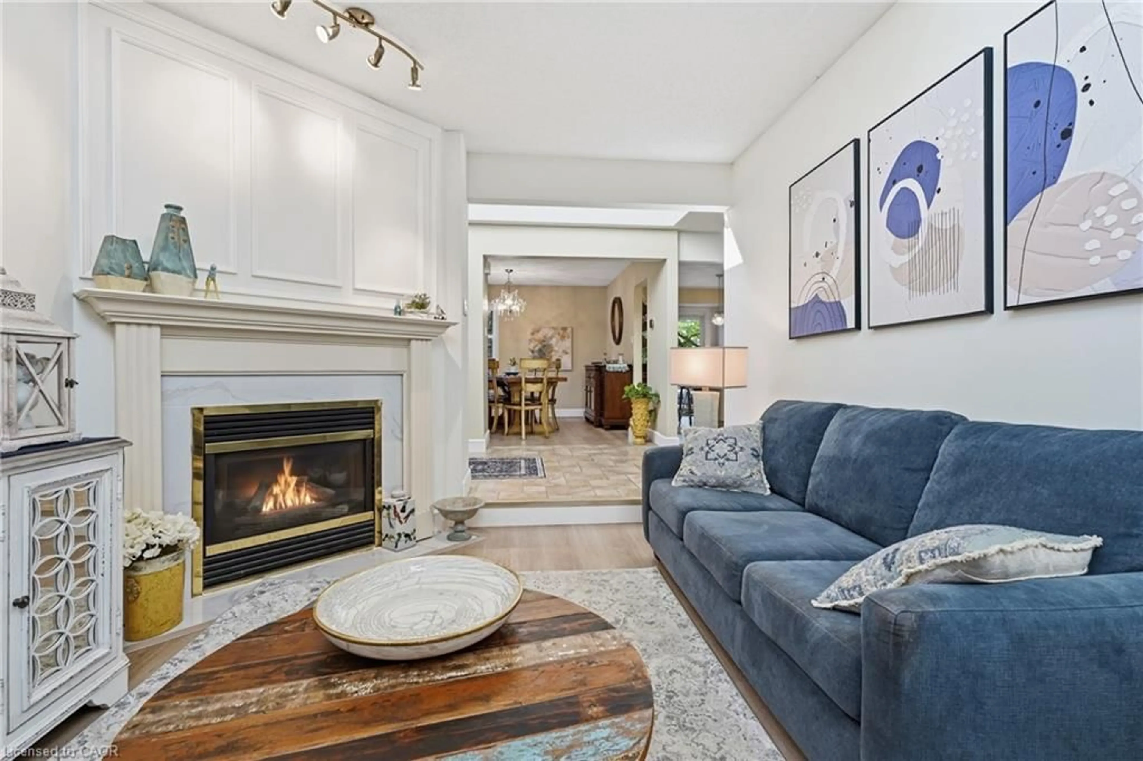 Living room with furniture, ceramic/tile floor for 365 Bennington Gate #7, Waterloo Ontario N2T 2L1