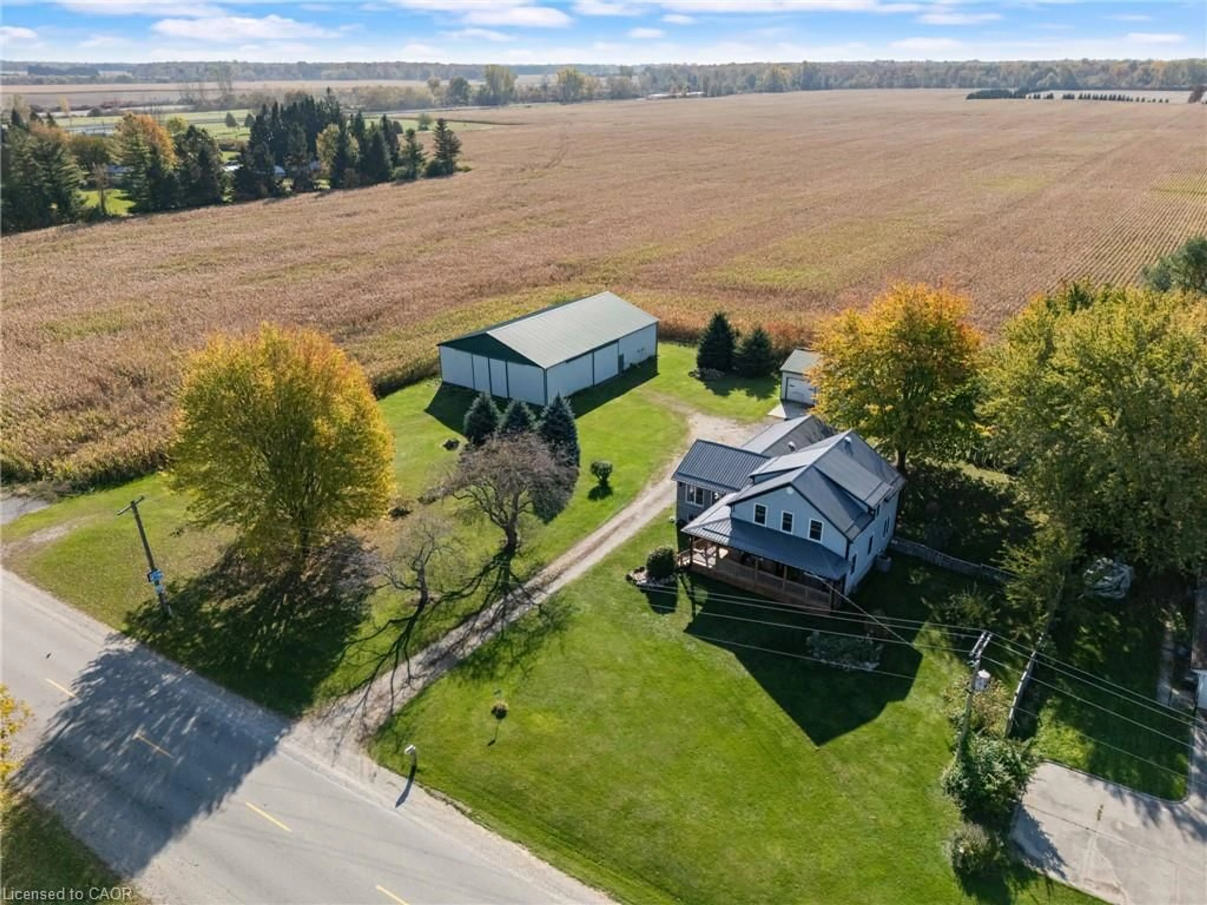 A pic from outside/outdoor area/front of a property/back of a property/a pic from drone, unknown for 45471 Sparta Line, Sparta Ontario N5P 3S8