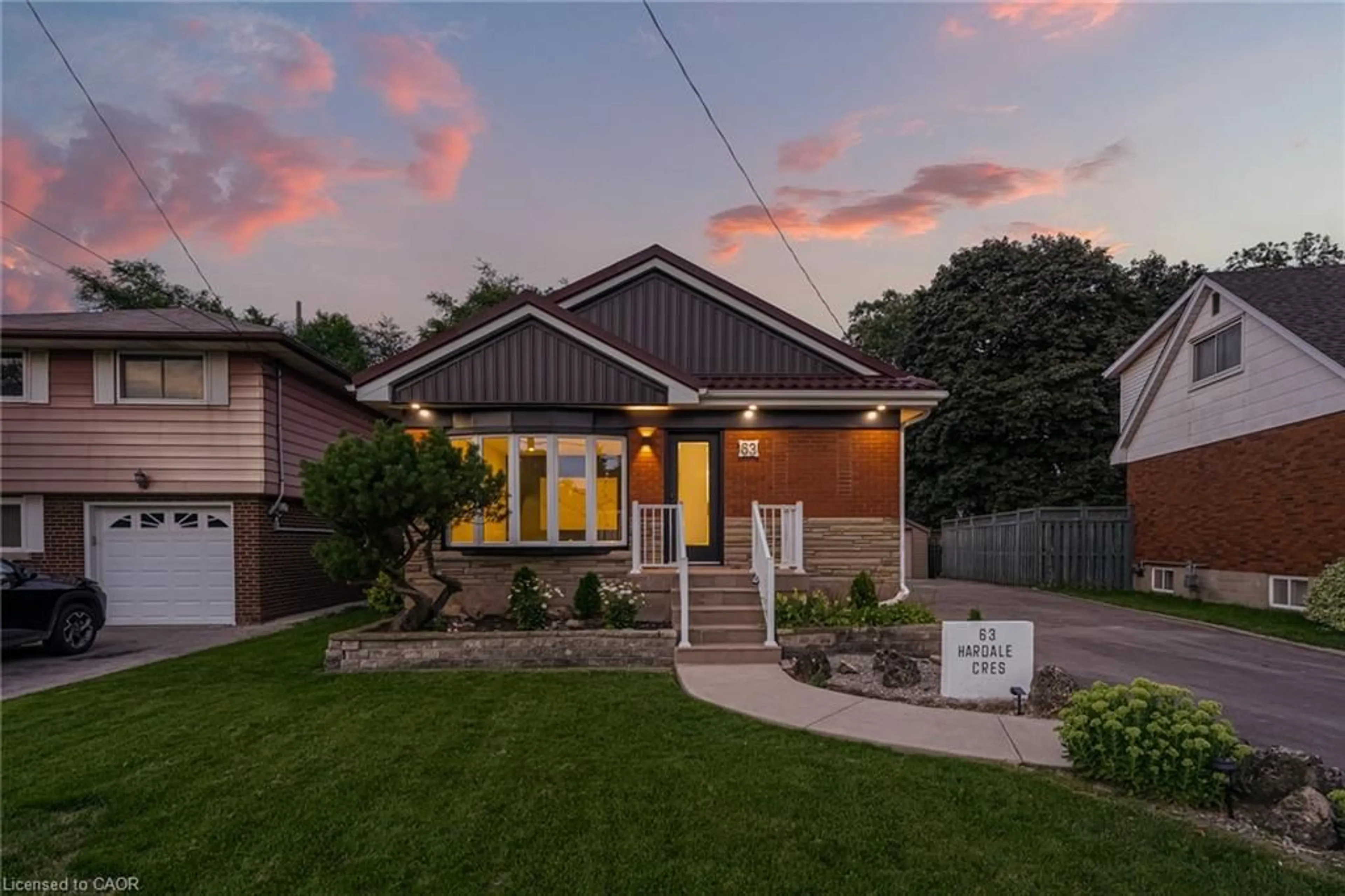 Home with brick exterior material, street for 63 Hardale Cres, Hamilton Ontario L8T 1X9