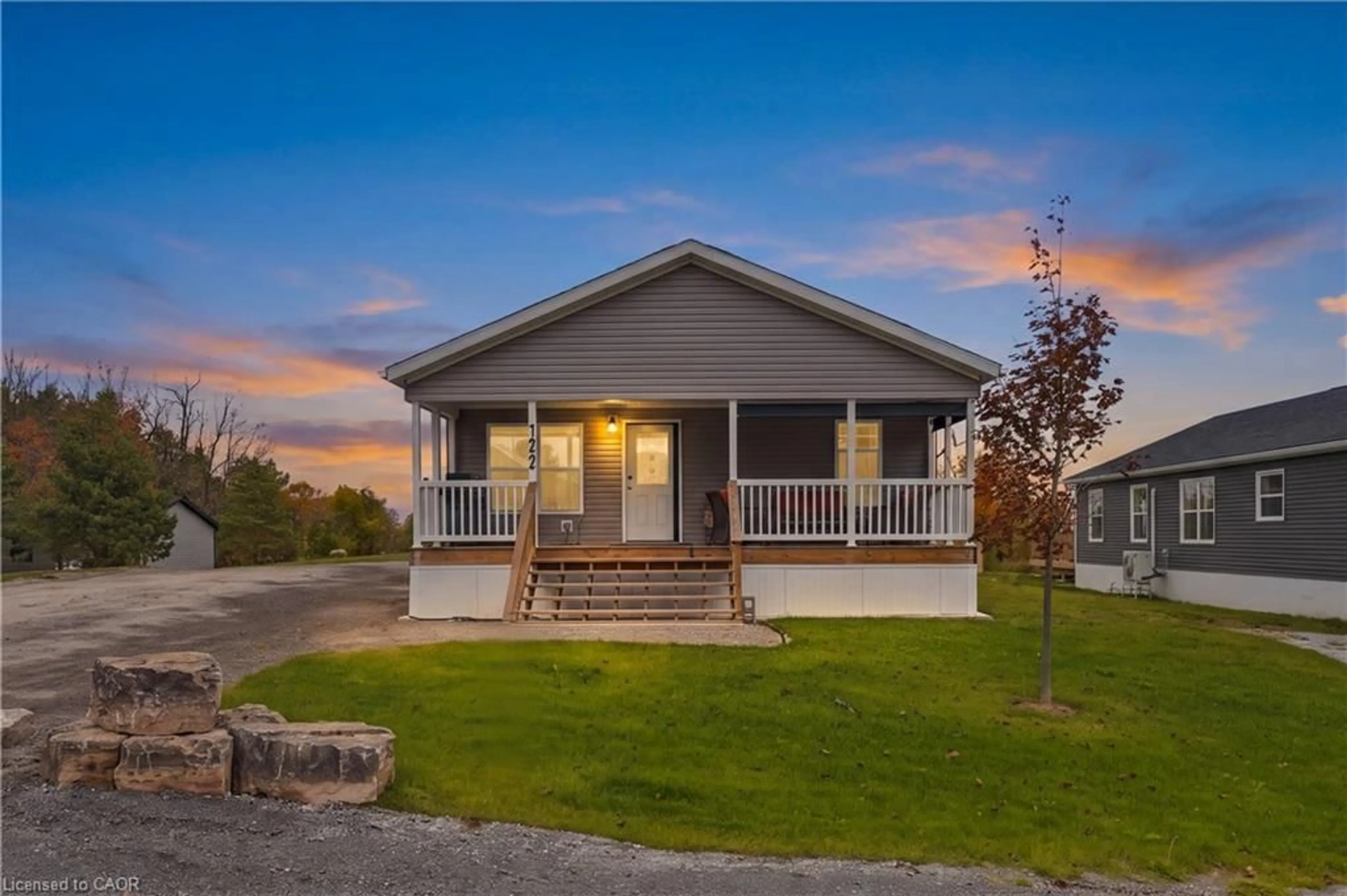 Home with vinyl exterior material, unknown for 1085 Concession 10 Rd #Lot 122/T, Flamborough Ontario L0R 1K0