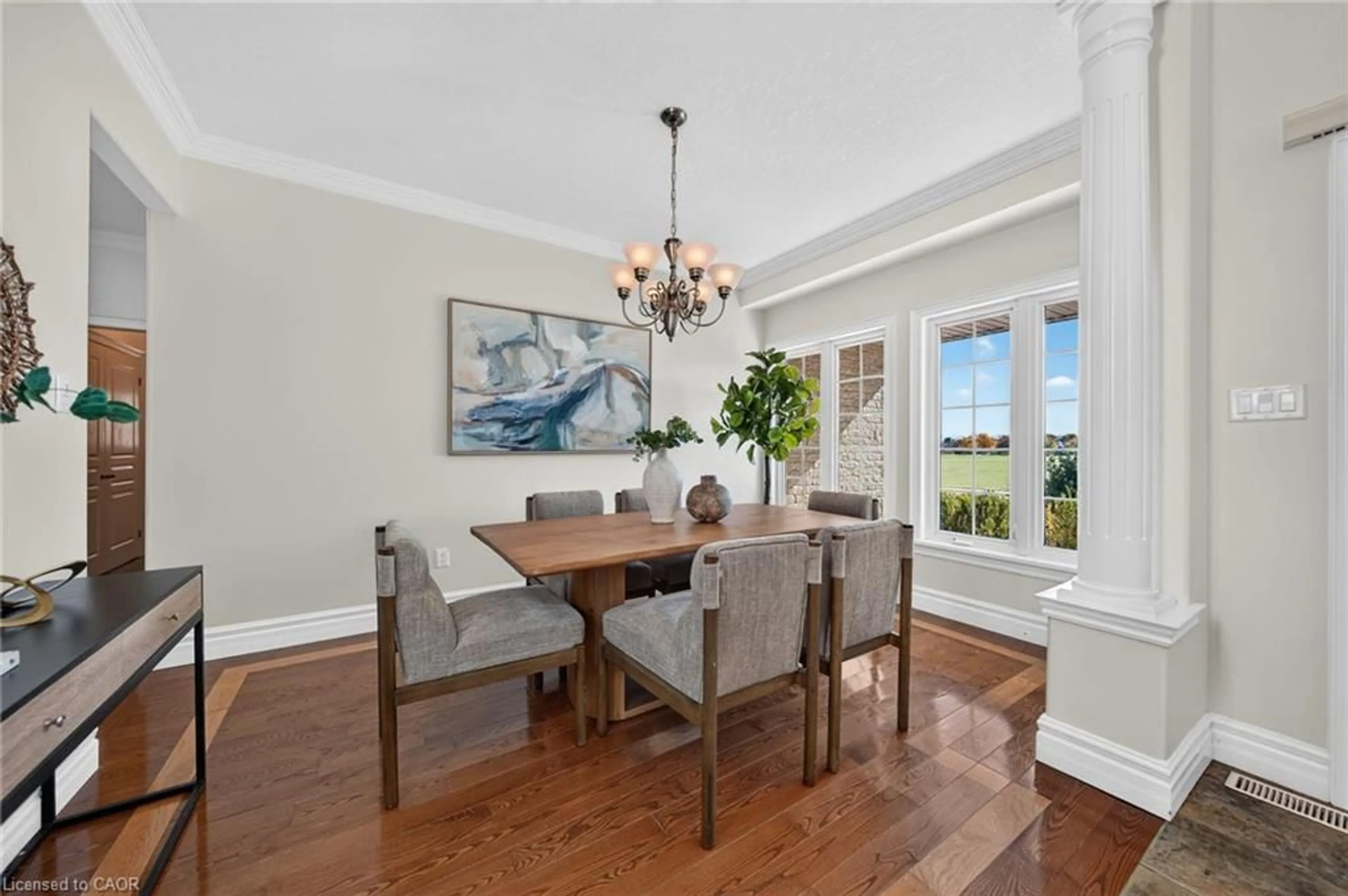 Dining room, wood/laminate floor for 413 Falconridge Dr, Kitchener Ontario N2K 4H9