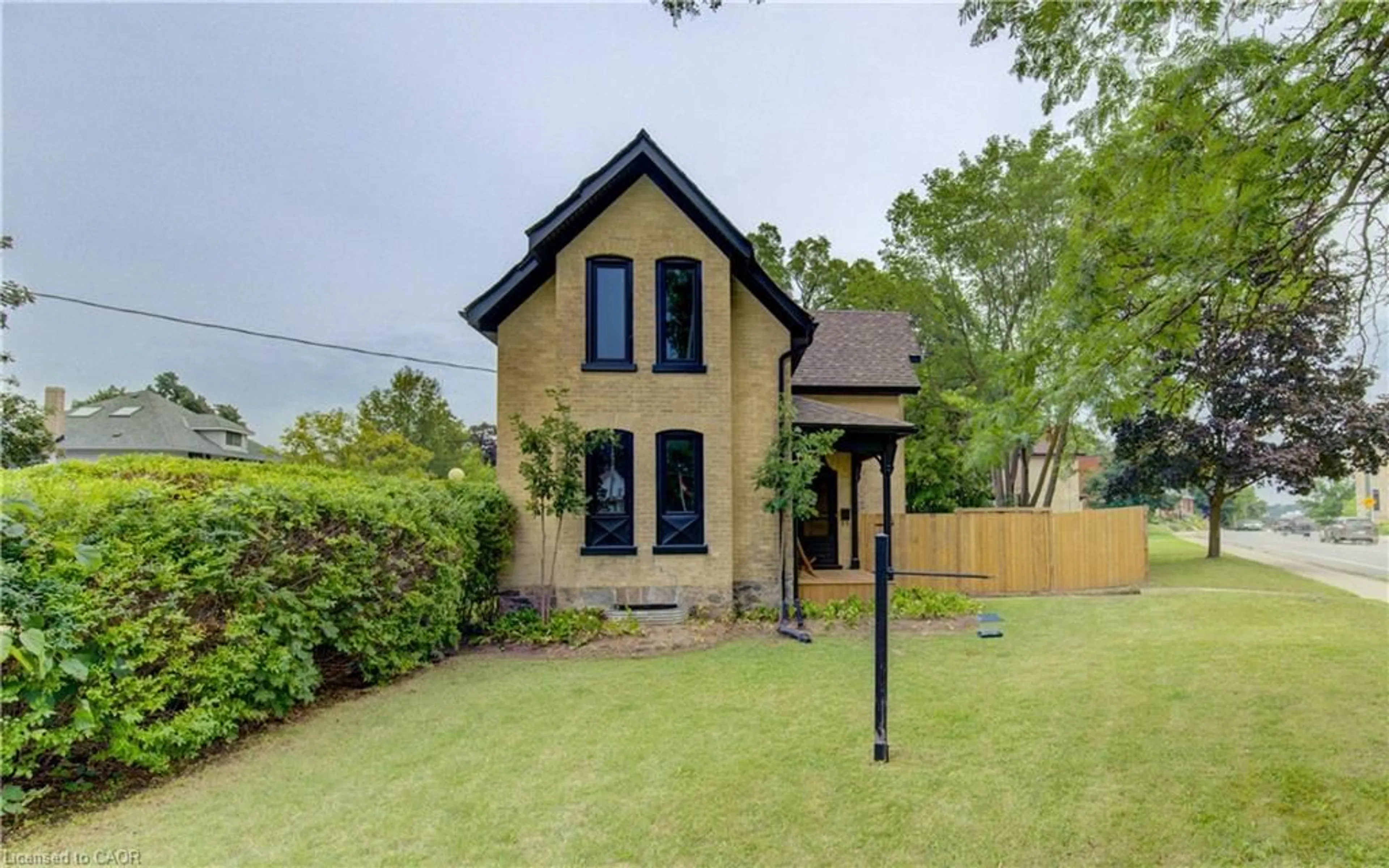 Home with brick exterior material, street for 86 St Andrews St, Cambridge Ontario N1S 1M4